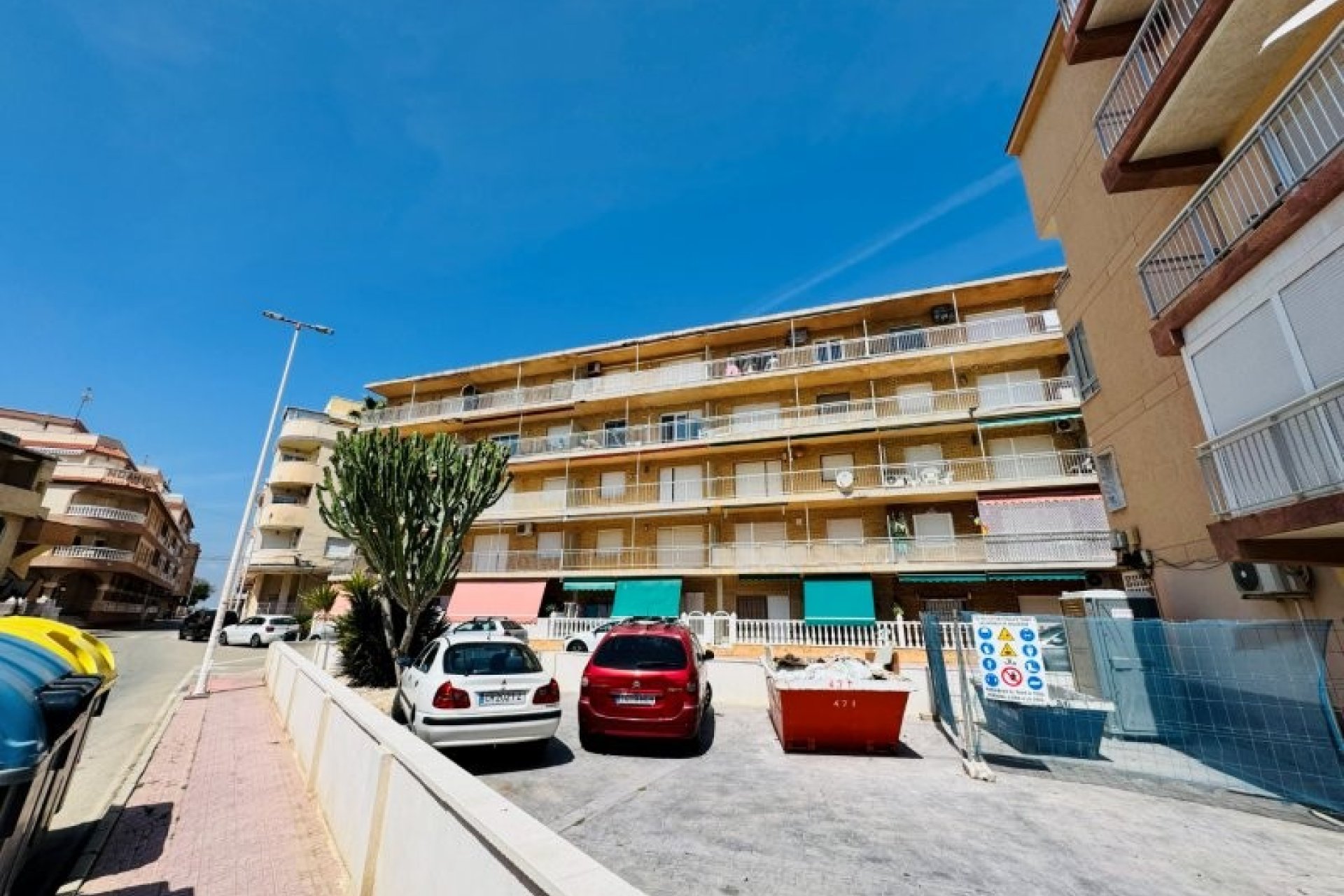 Resale - Apartment / flat -
Torrevieja - La Mata