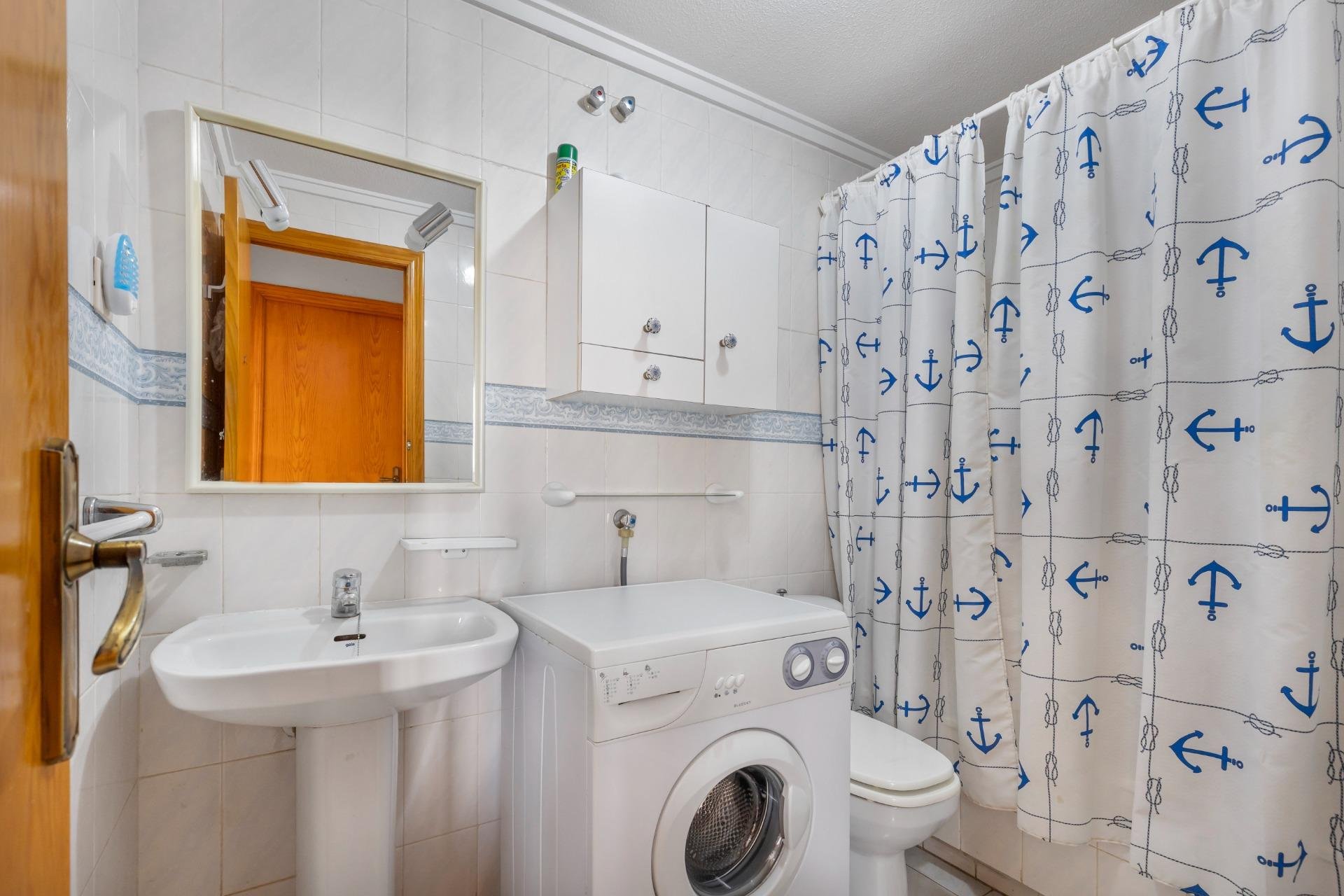 Resale - Apartment / flat -
Torrevieja - La Mata