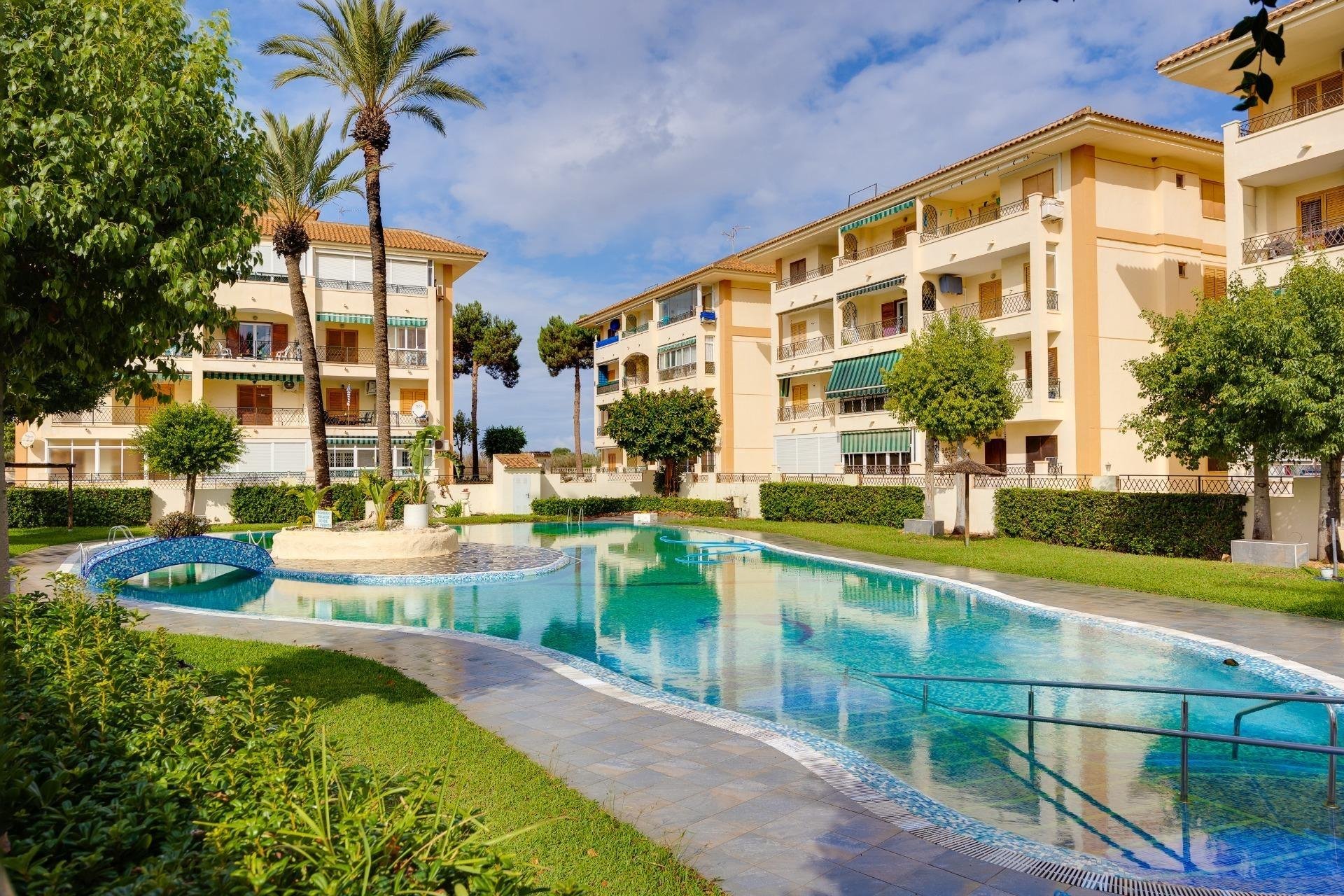 Resale - Apartment / flat -
Torrevieja - La Mata