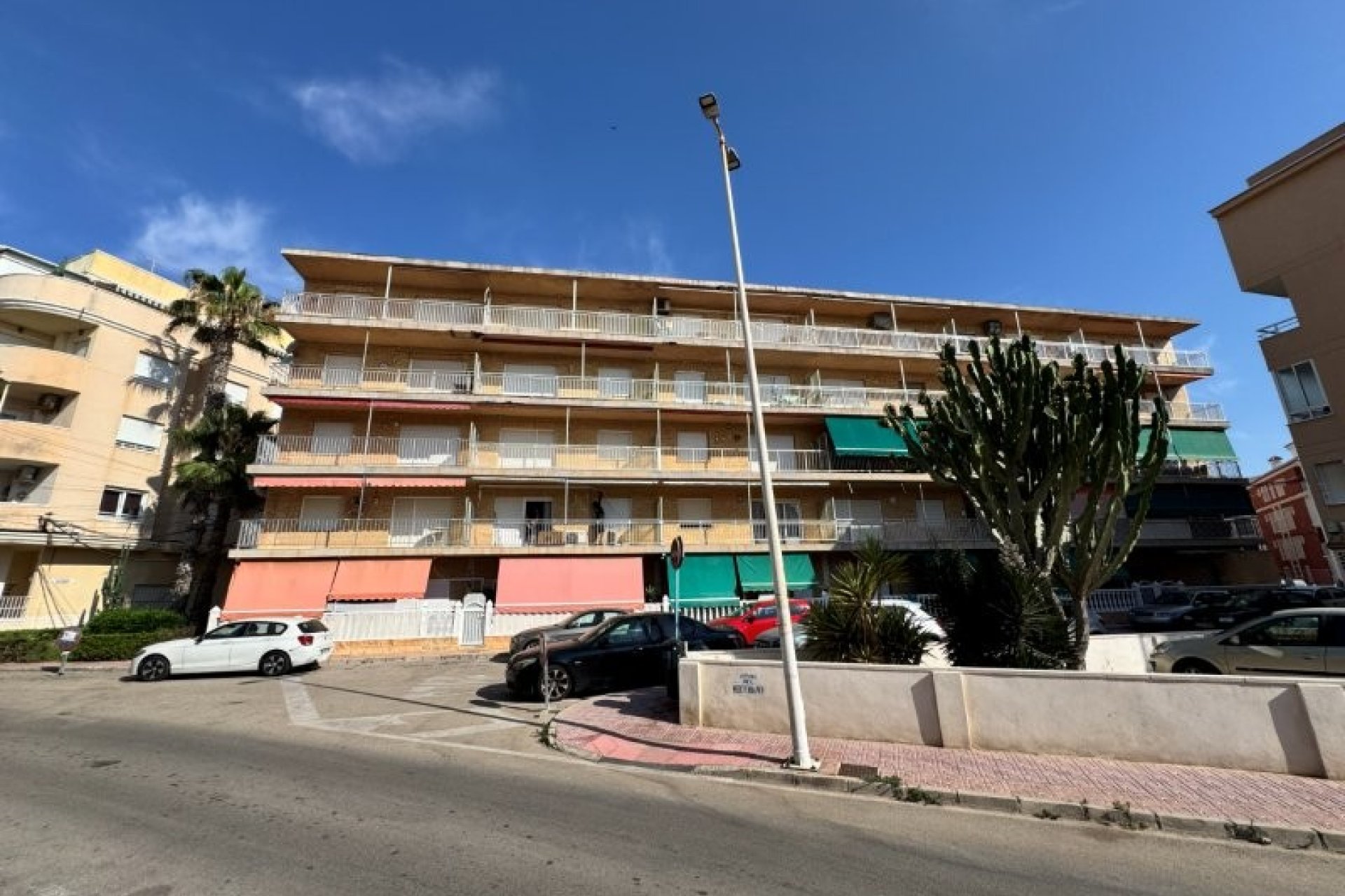 Resale - Apartment / flat -
Torrevieja - La Mata