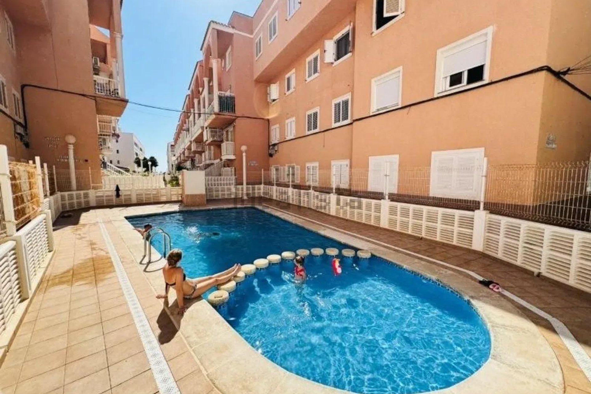 Resale - Apartment / flat -
Torrevieja - La Mata