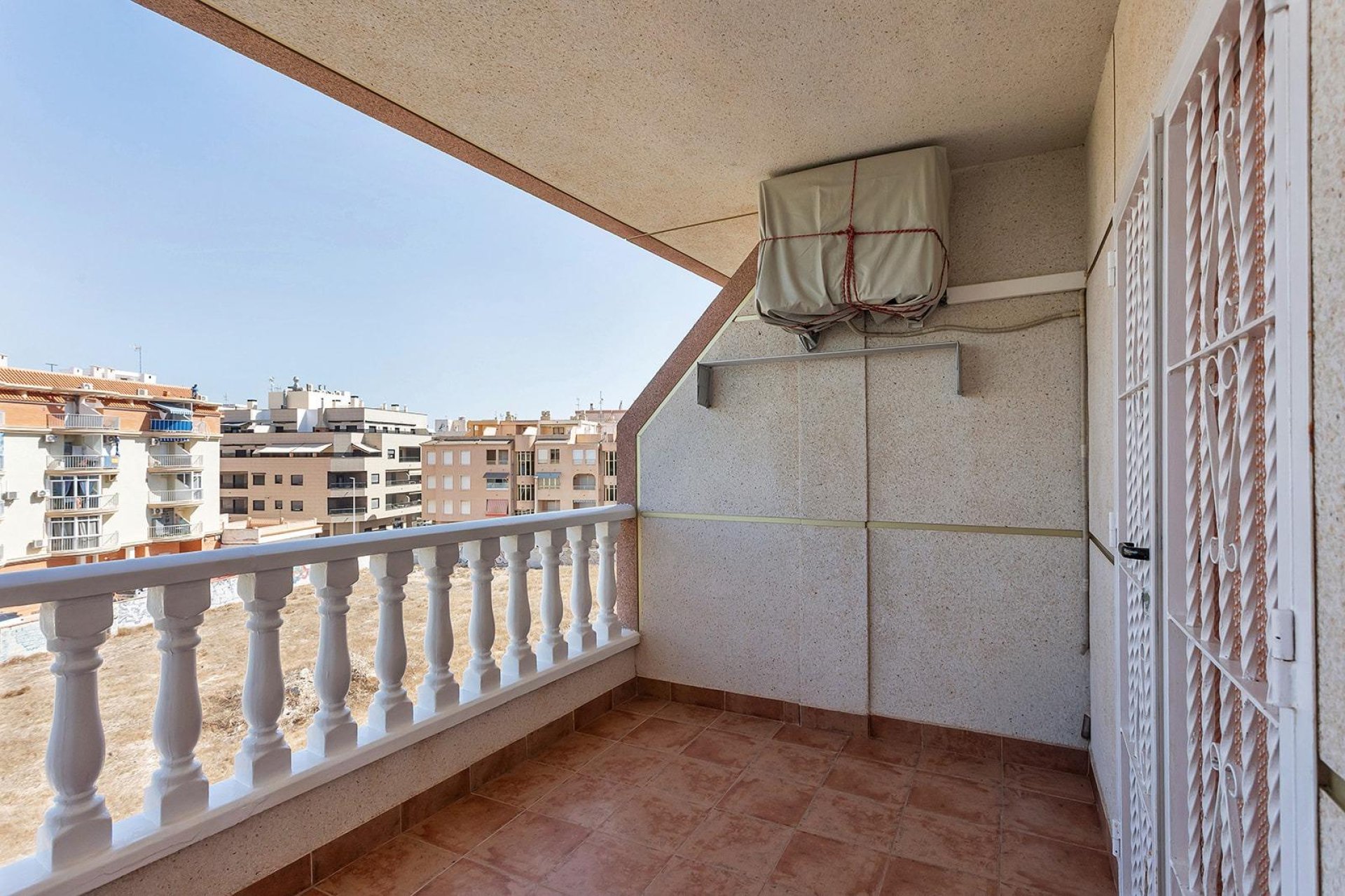 Resale - Apartment / flat -
Torrevieja - La Mata