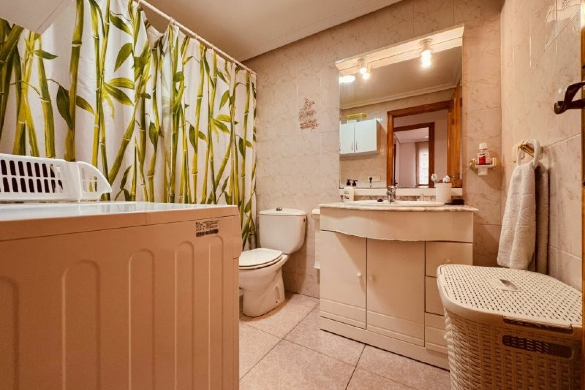 Resale - Apartment / flat -
Torrevieja - La Mata