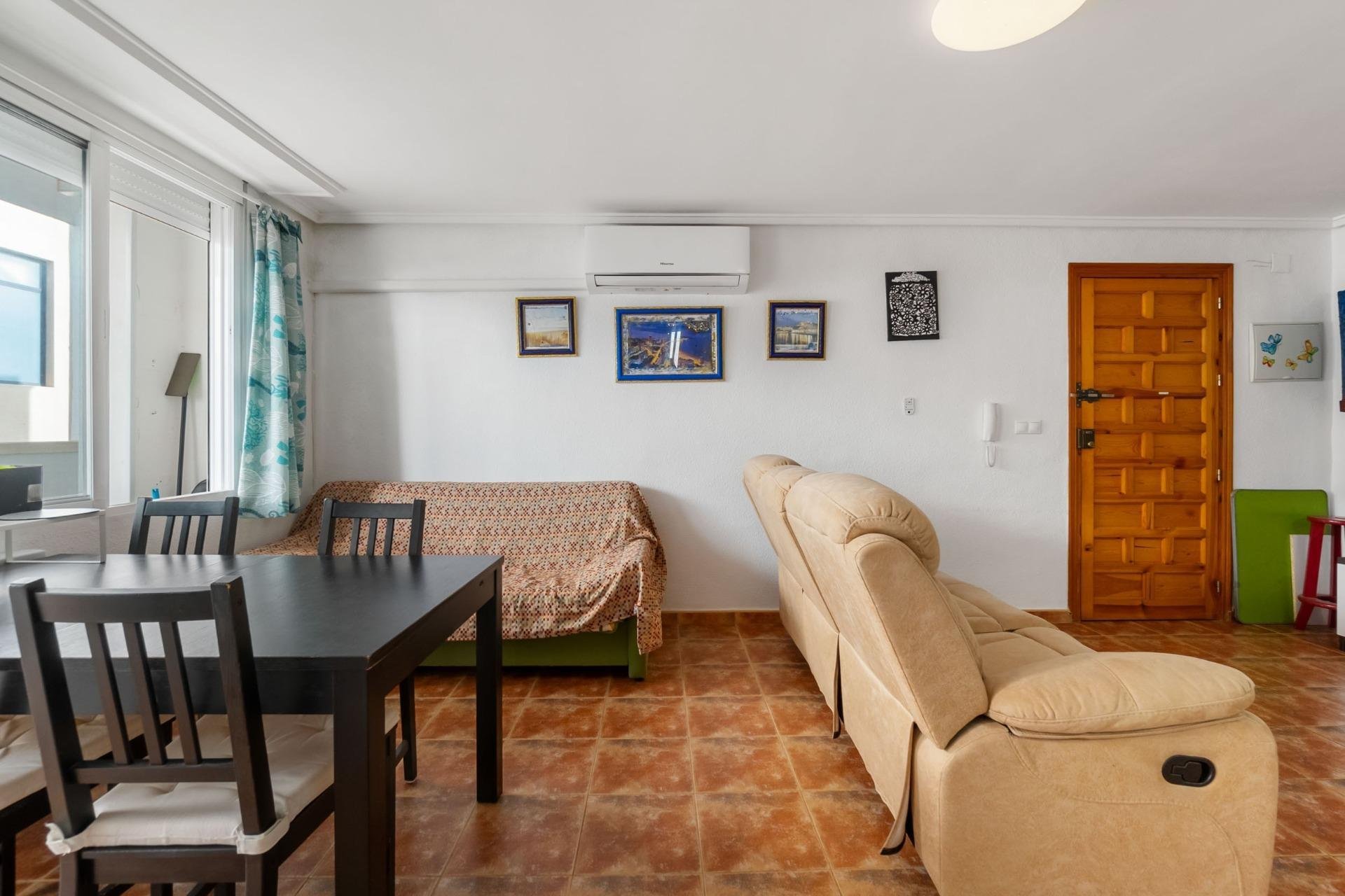 Resale - Apartment / flat -
Torrevieja - La Mata