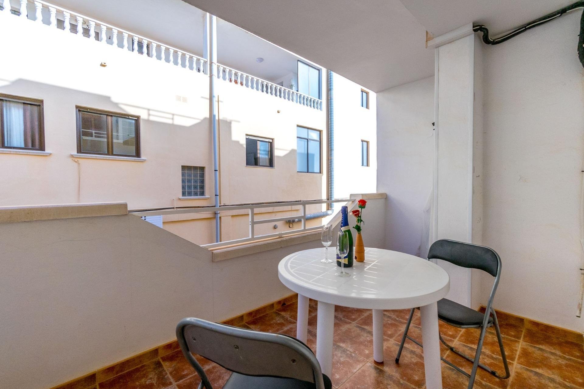 Resale - Apartment / flat -
Torrevieja - La Mata