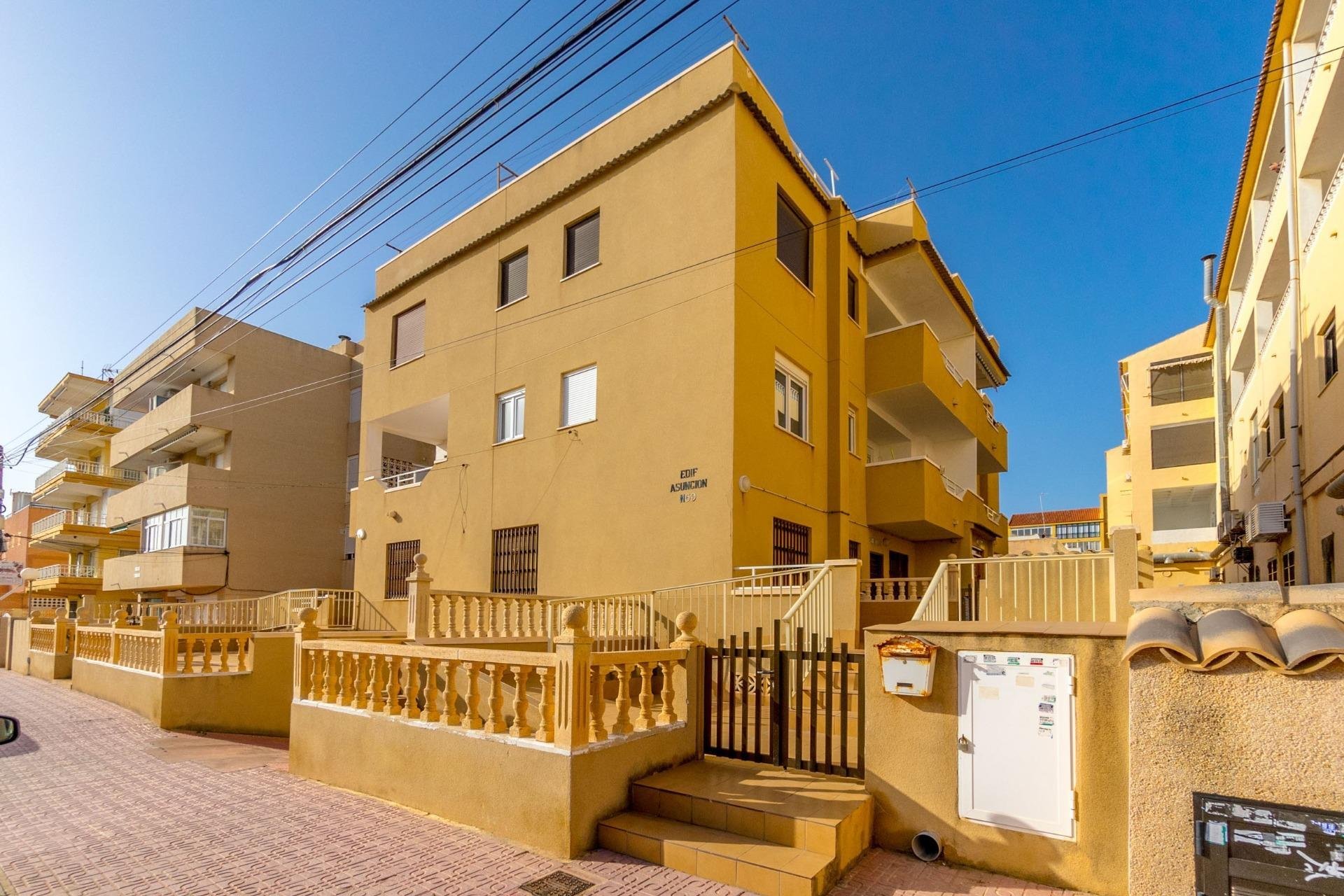 Resale - Apartment / flat -
Torrevieja - La Mata