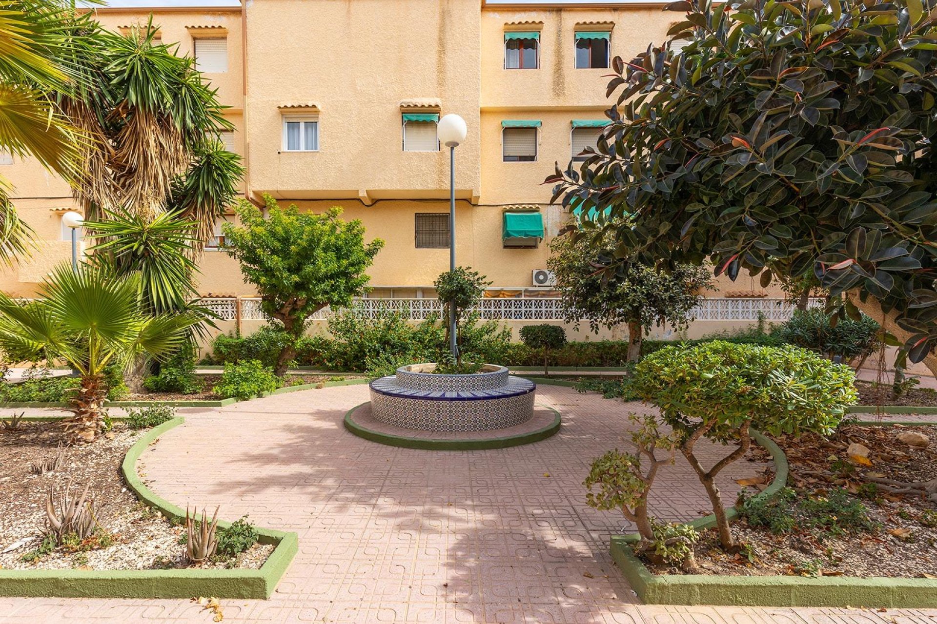 Resale - Apartment / flat -
Torrevieja - La Mata