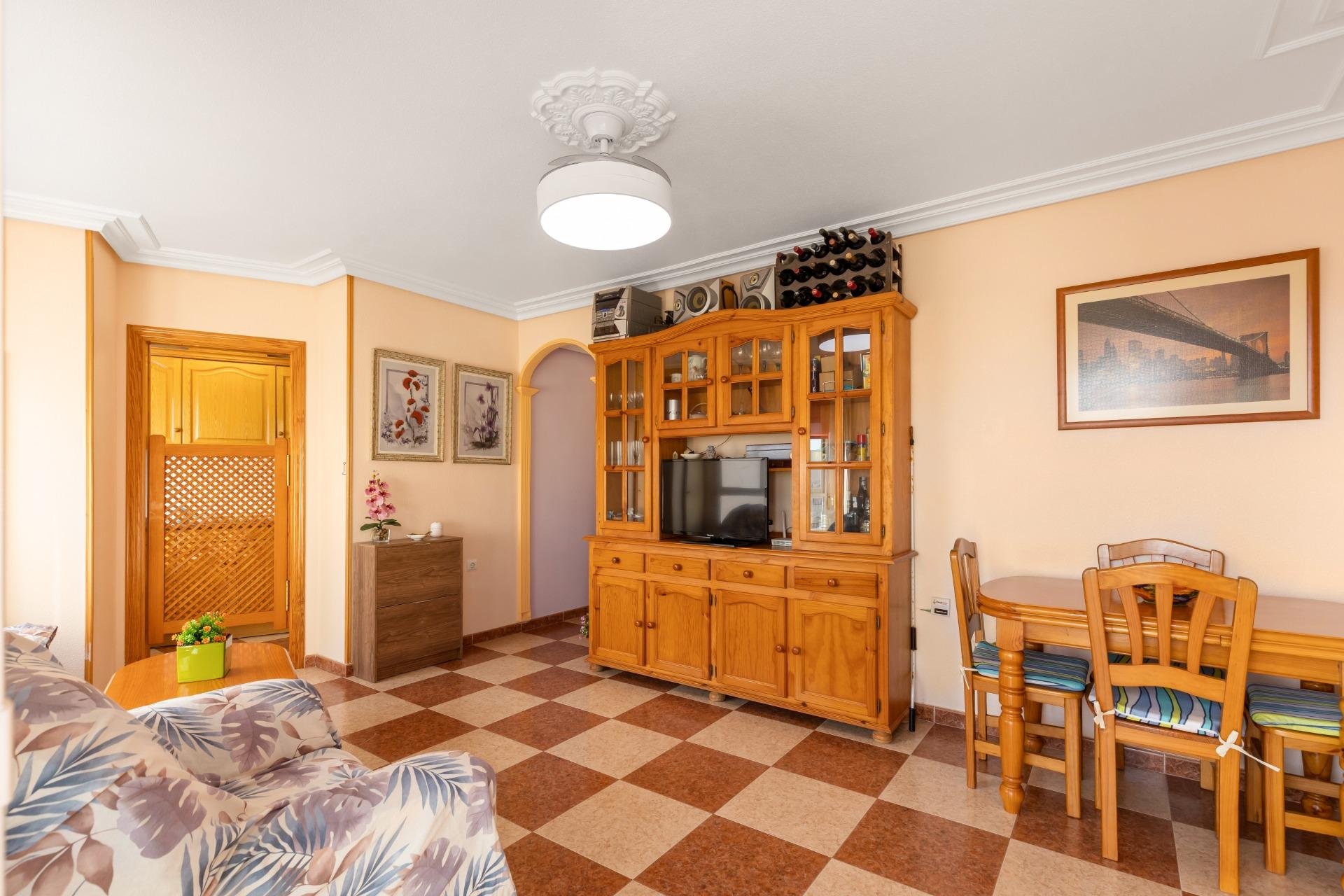 Resale - Apartment / flat -
Torrevieja - La Mata