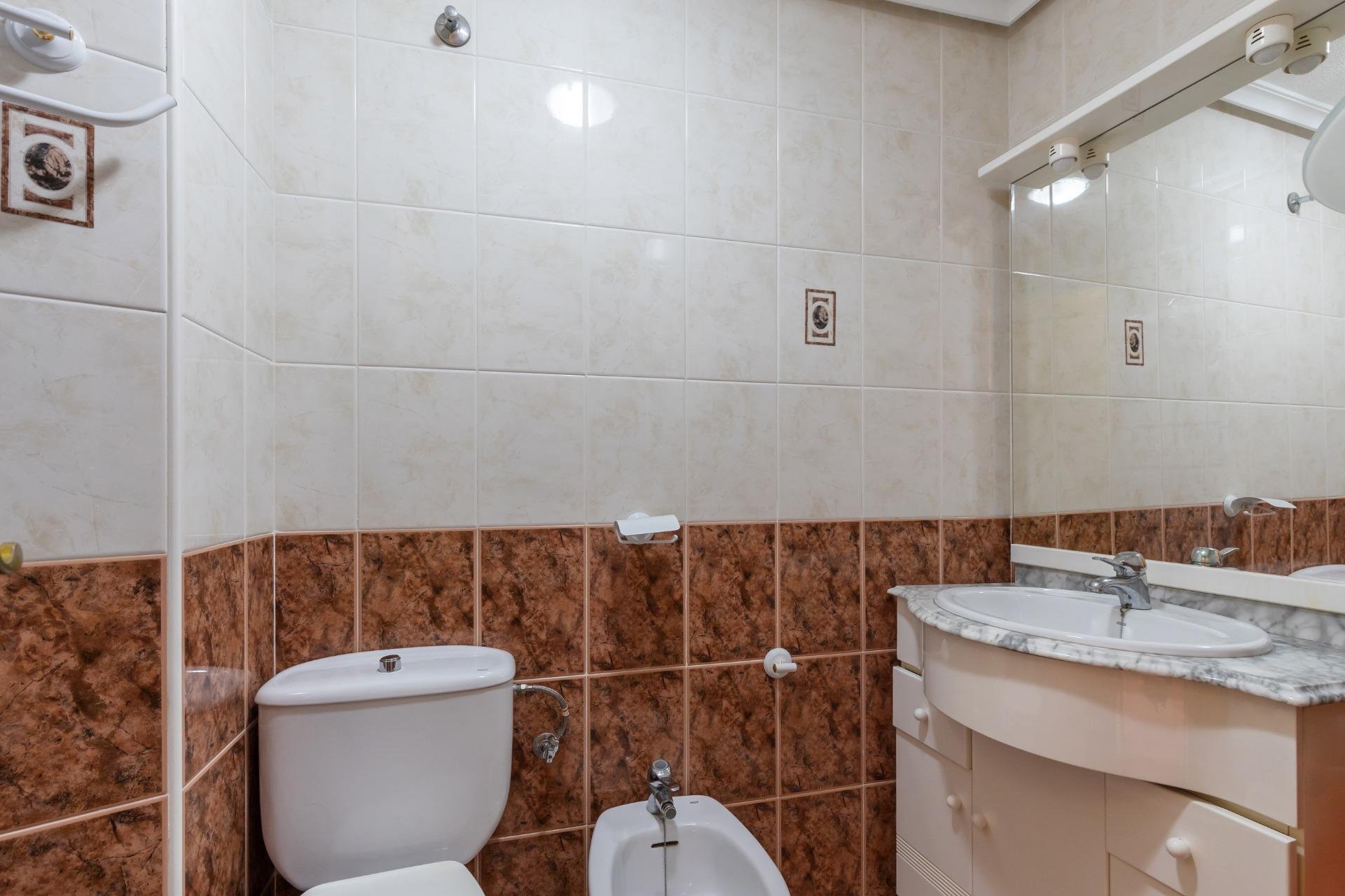 Resale - Apartment / flat -
Torrevieja - La Mata