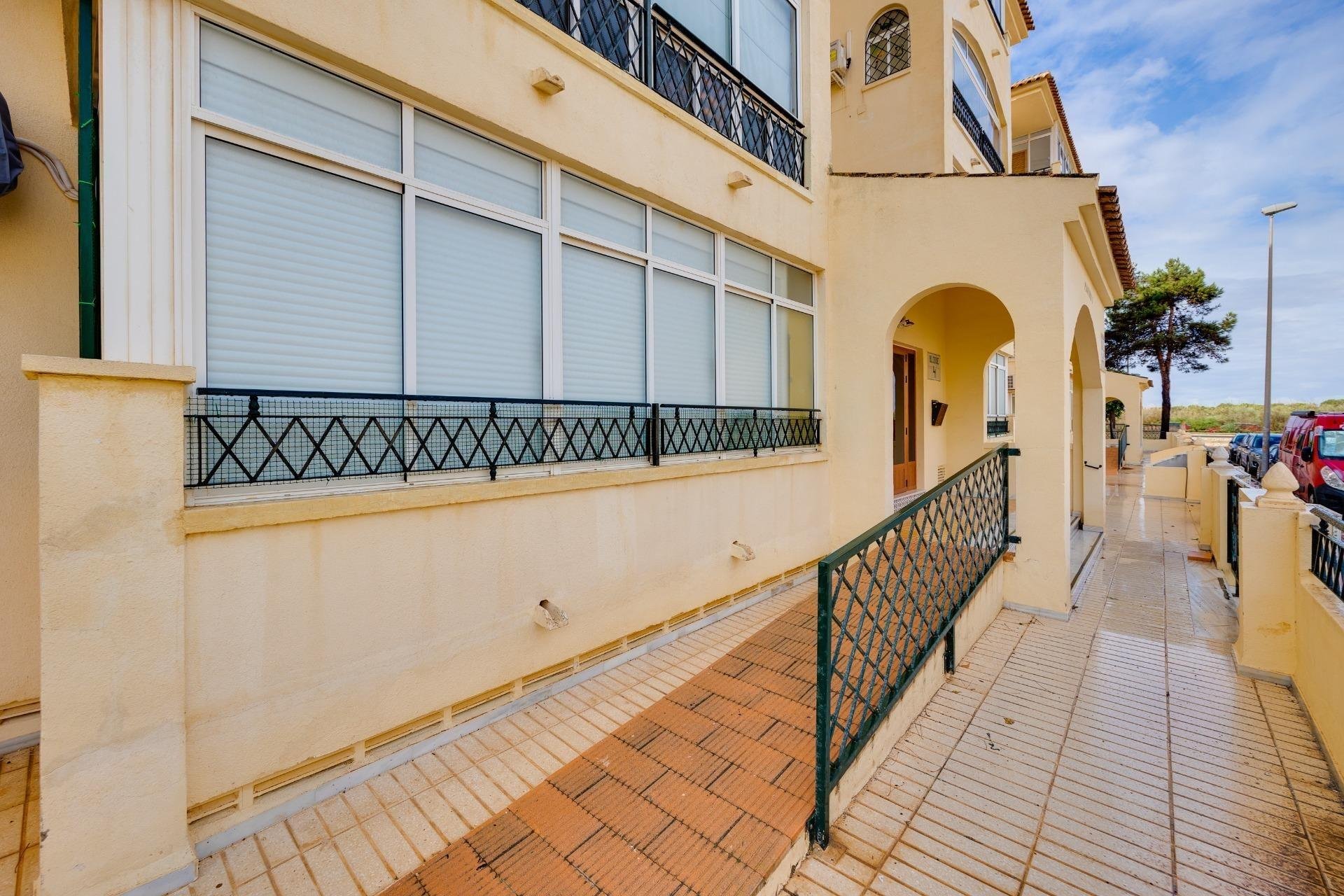 Resale - Apartment / flat -
Torrevieja - La Mata