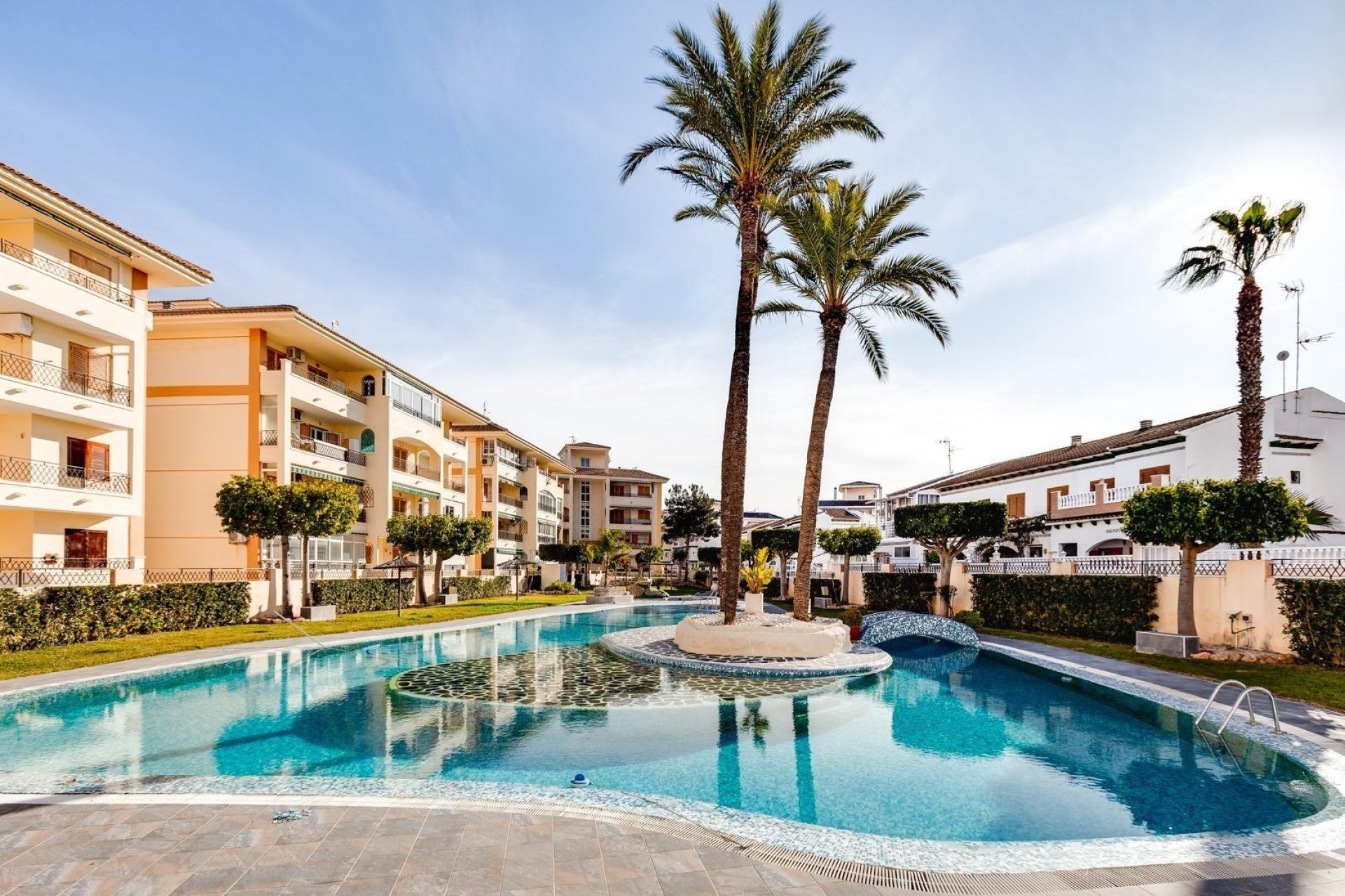 Resale - Apartment / flat -
Torrevieja - La Mata