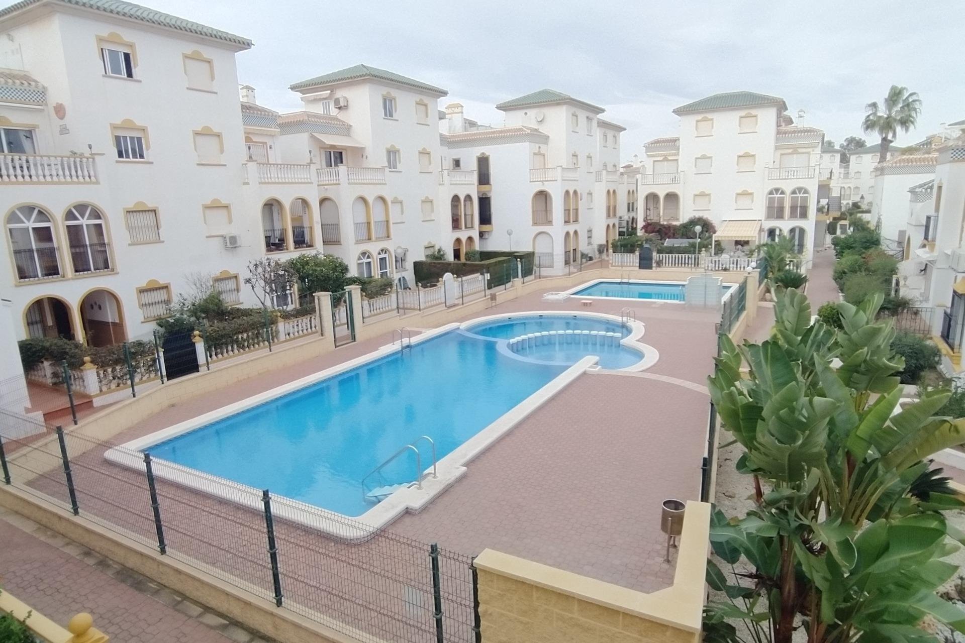 Resale - Apartment / flat -
Torrevieja - La Mata