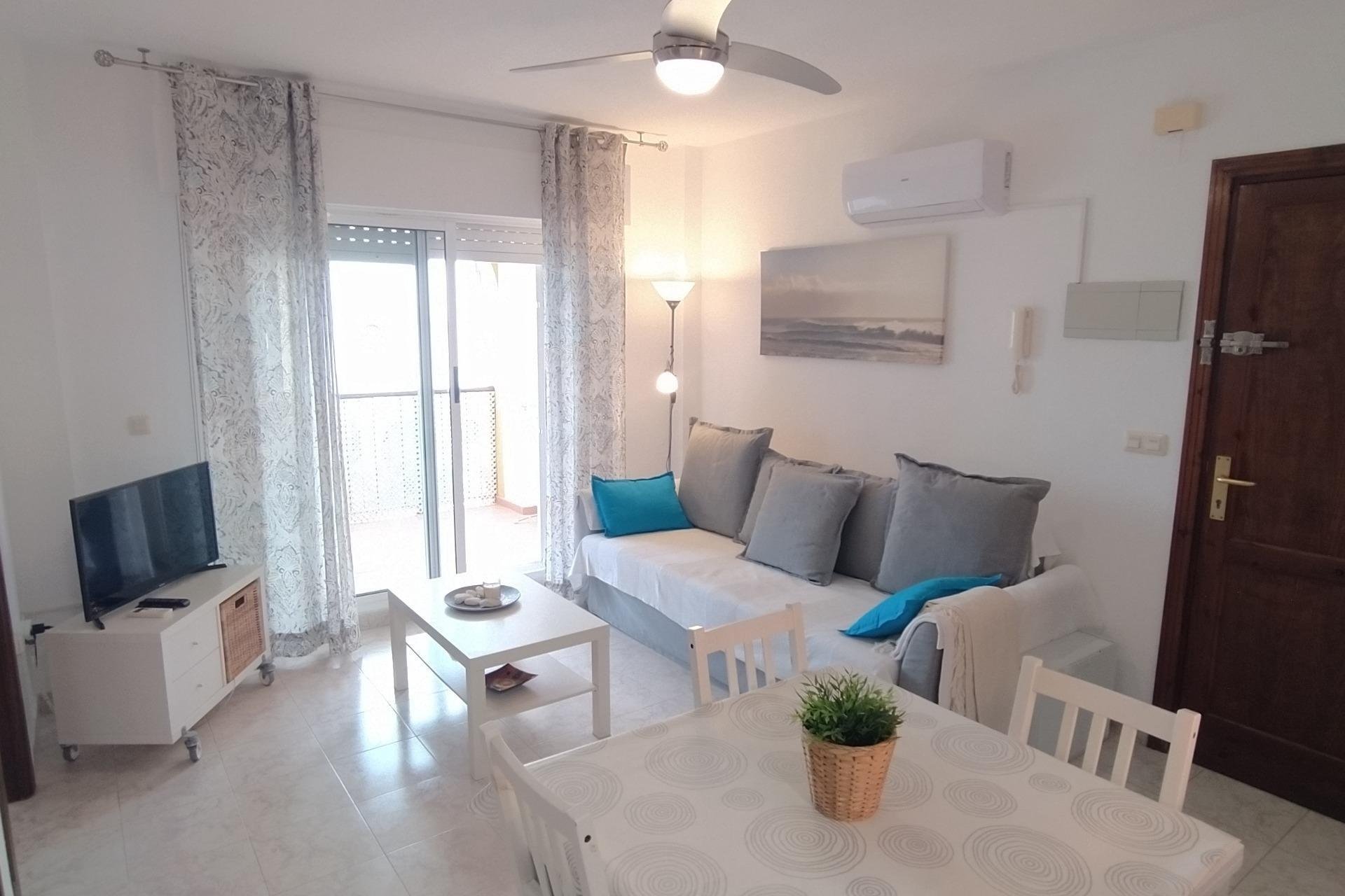 Resale - Apartment / flat -
Torrevieja - La Mata