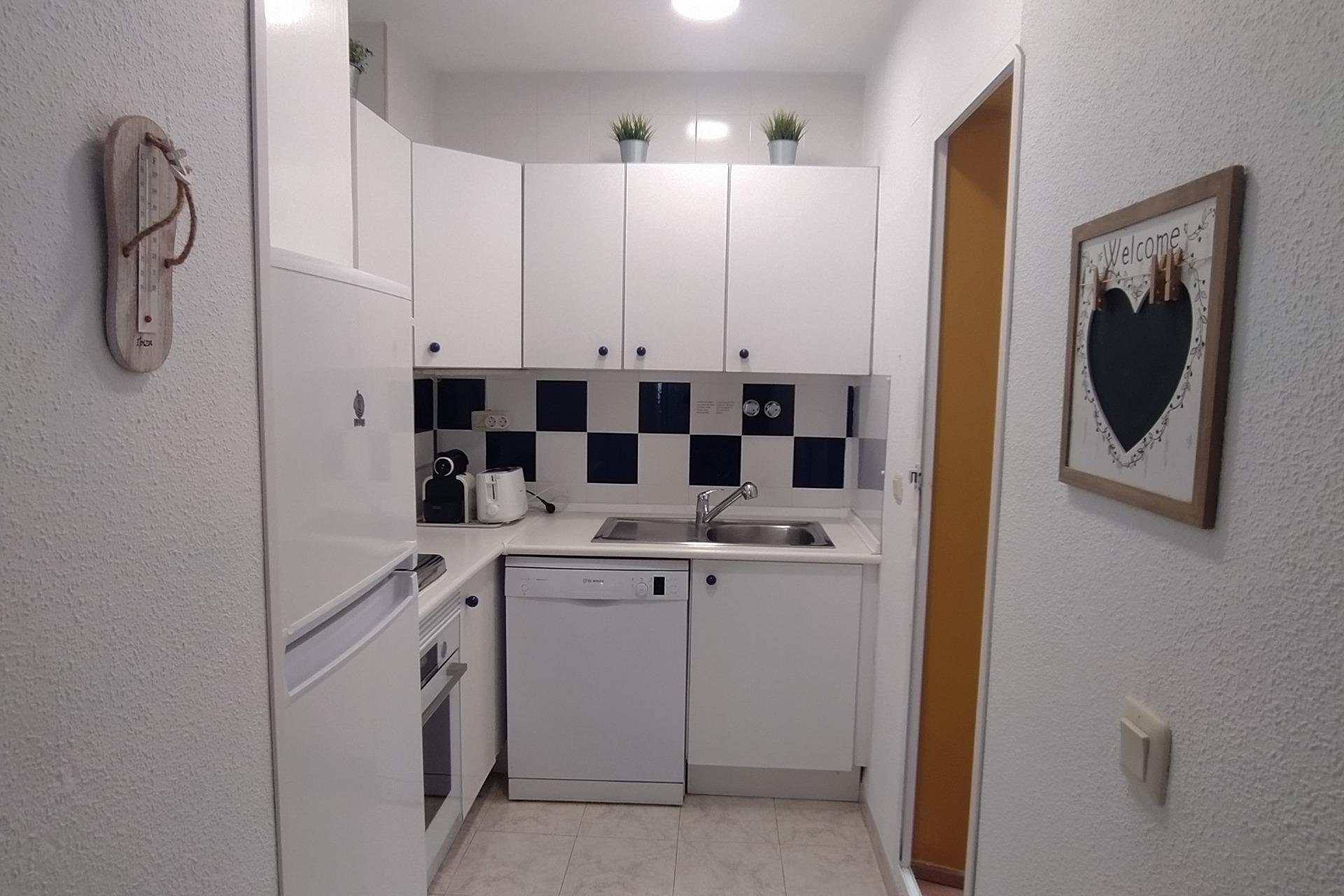 Resale - Apartment / flat -
Torrevieja - La Mata