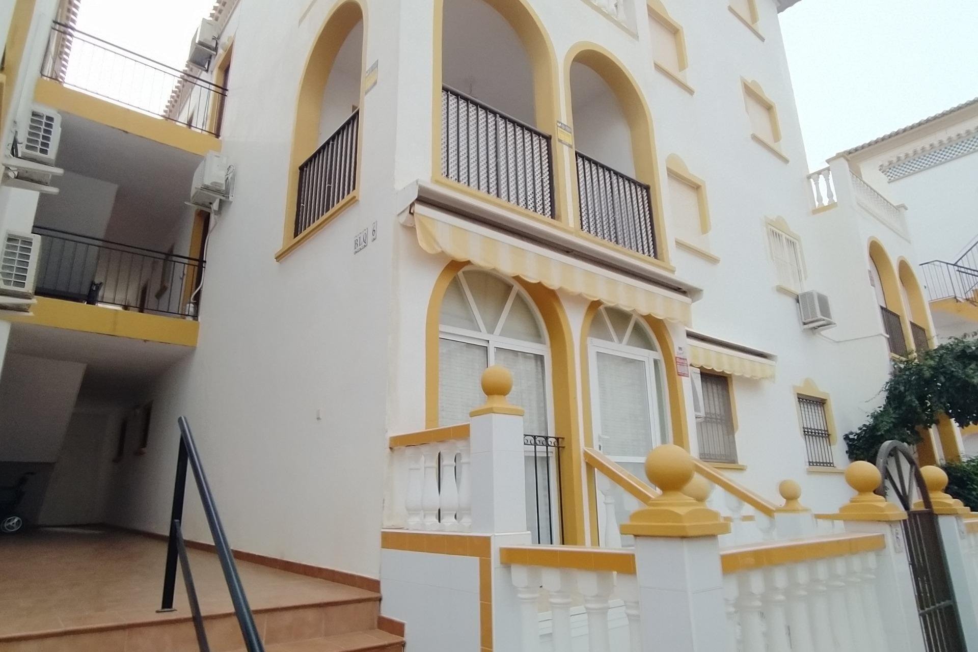 Resale - Apartment / flat -
Torrevieja - La Mata