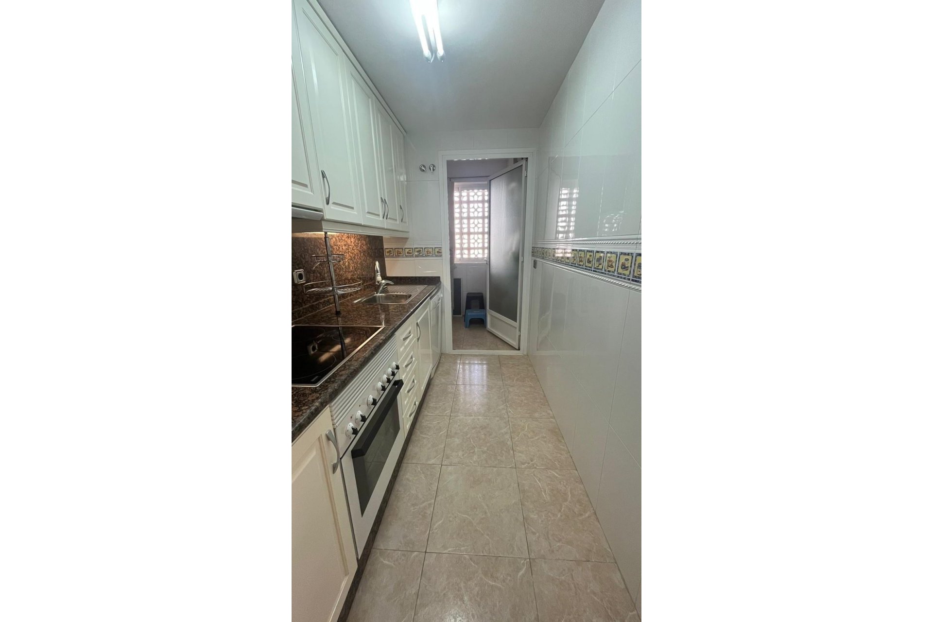 Resale - Apartment / flat -
Torrevieja - La Mata