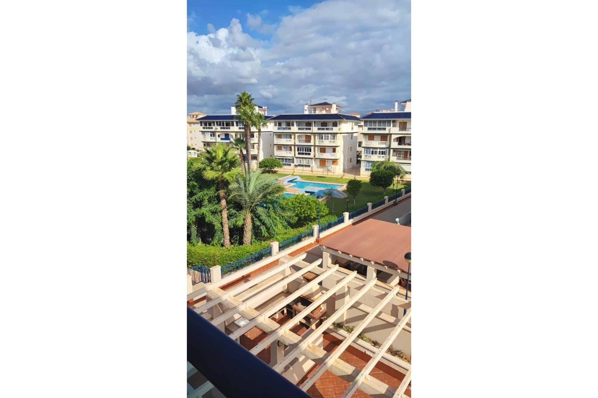 Resale - Apartment / flat -
Torrevieja - La Mata