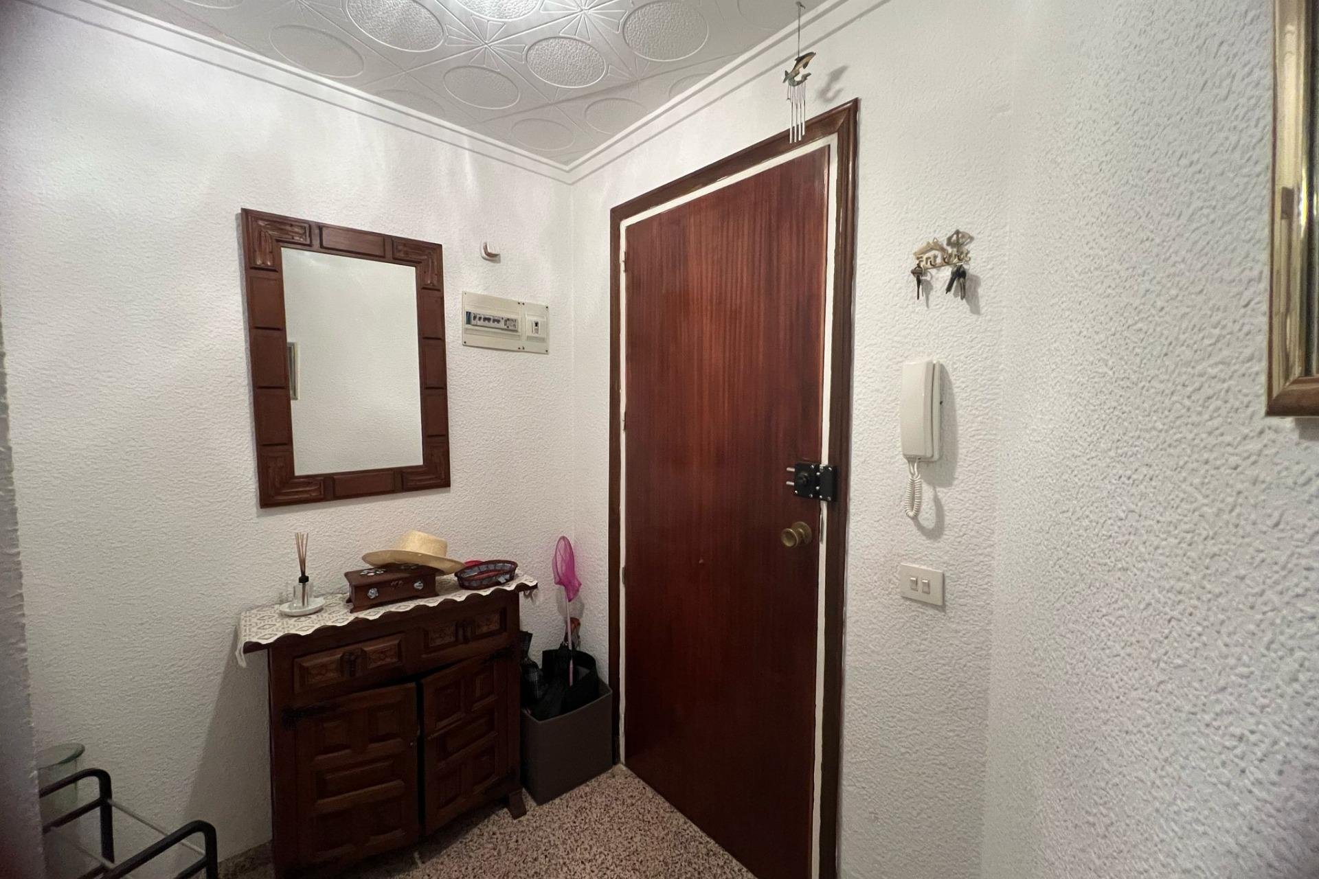 Resale - Apartment / flat -
Torrevieja - La Mata