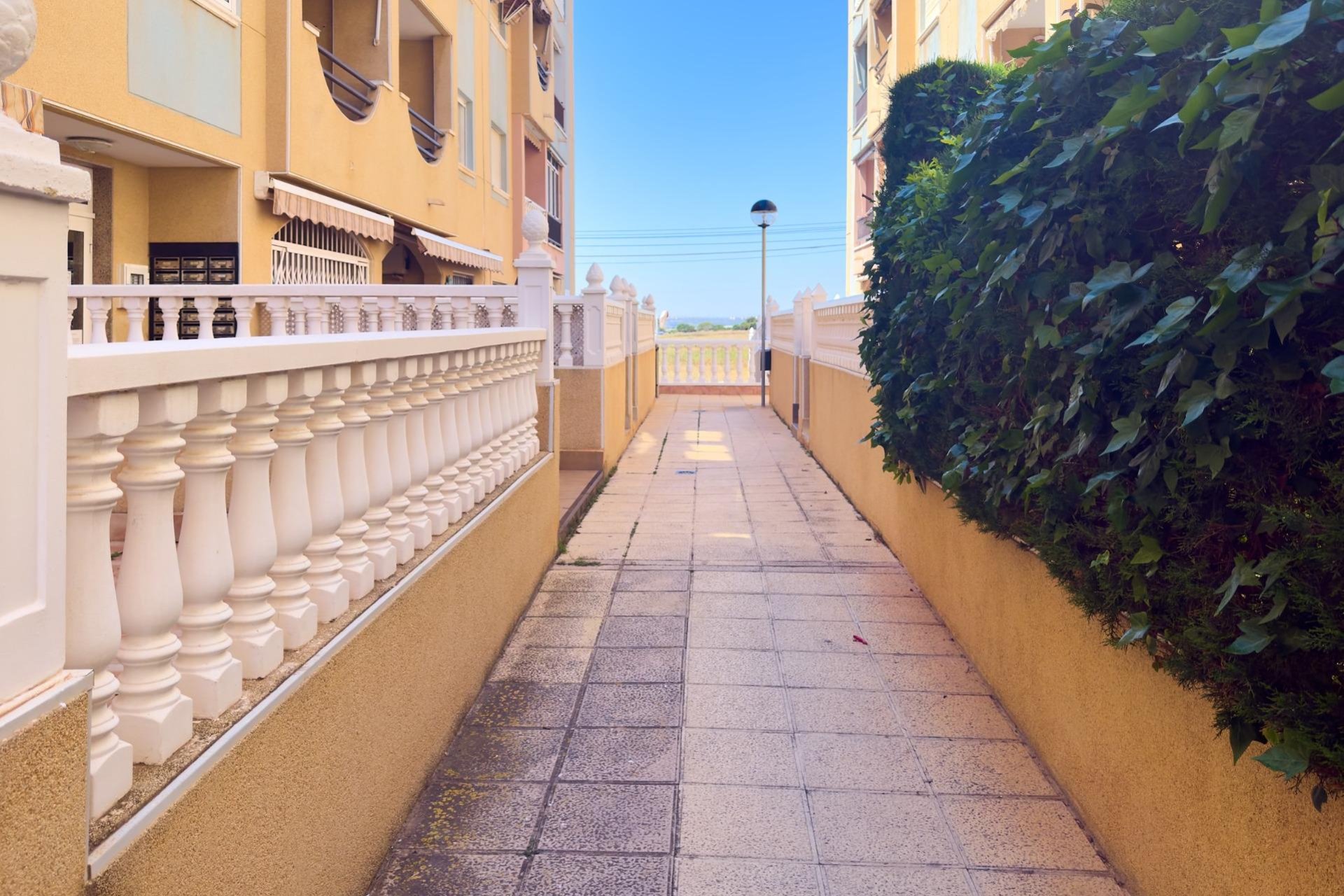 Resale - Apartment / flat -
Torrevieja - La Mata