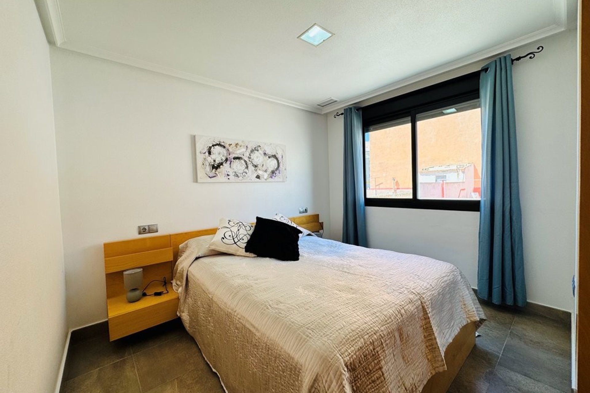 Resale - Apartment / flat -
Torrevieja - La Mata