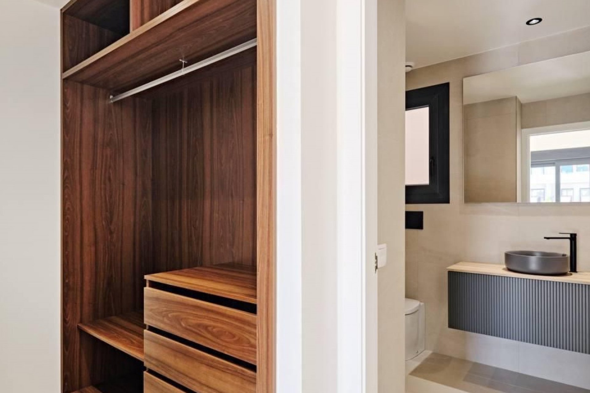 Resale - Apartment / flat -
Torrevieja - La Veleta