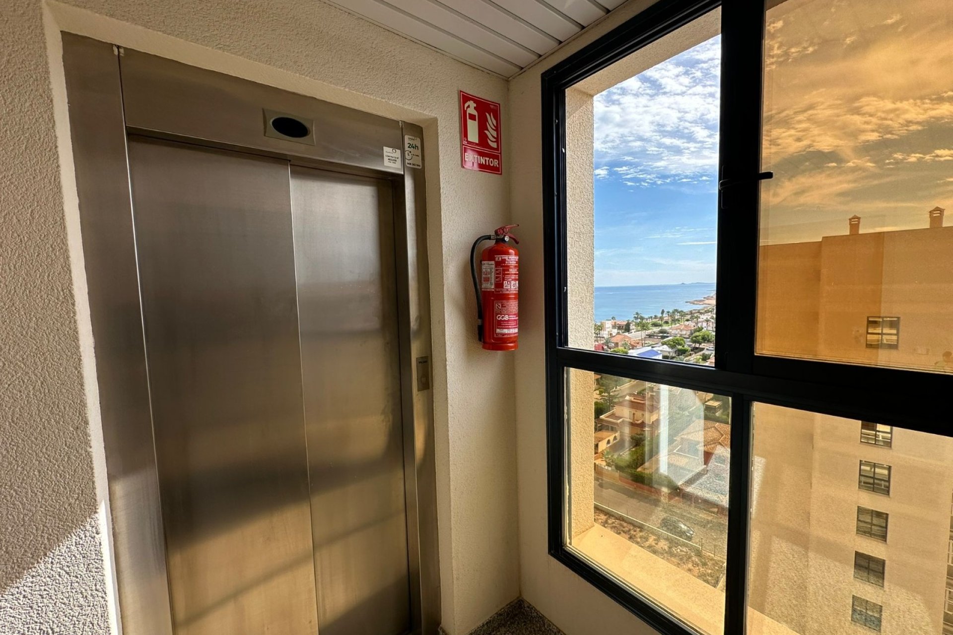 Resale - Apartment / flat -
Torrevieja - La Veleta