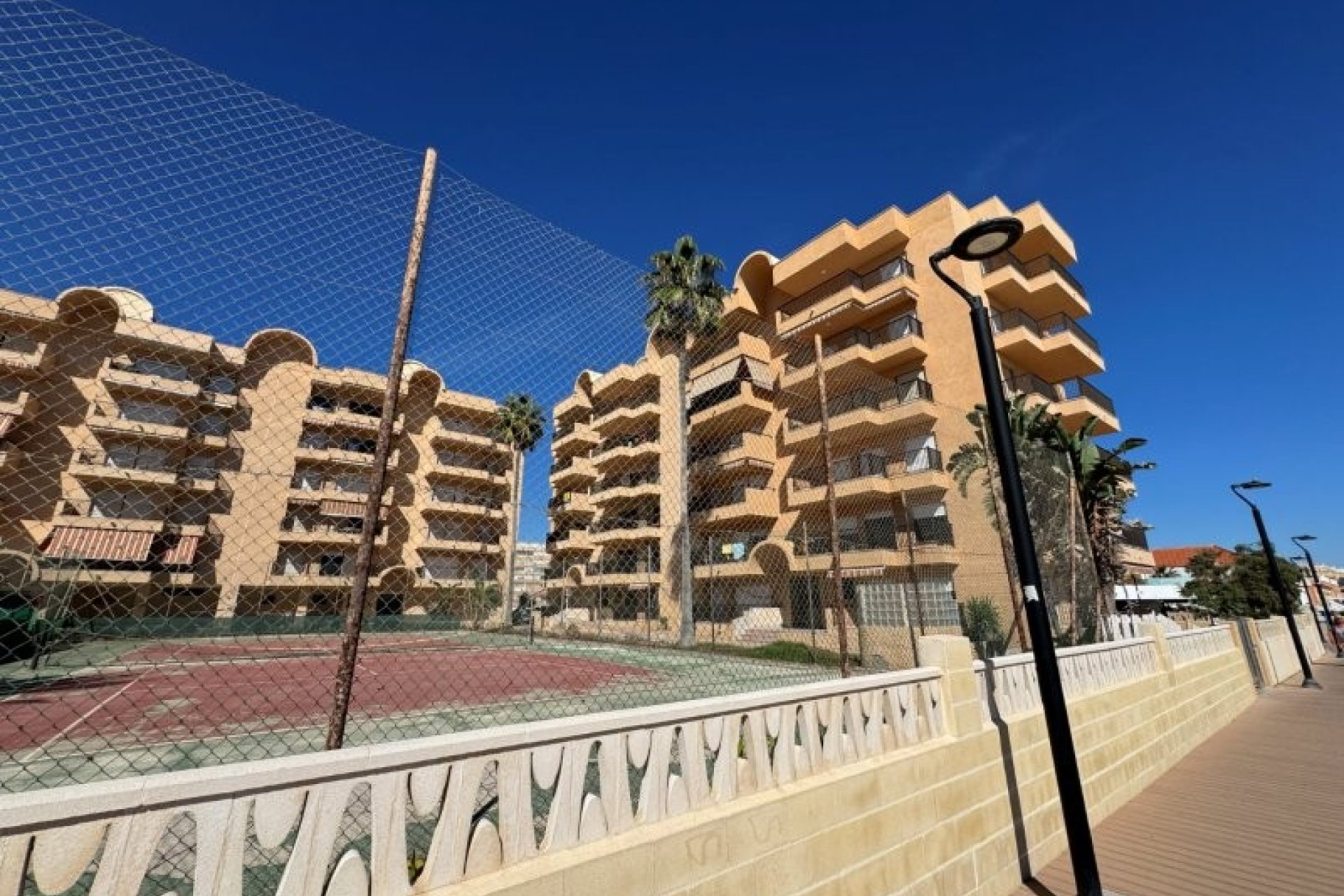 Resale - Apartment / flat -
Torrevieja - Los Europeos