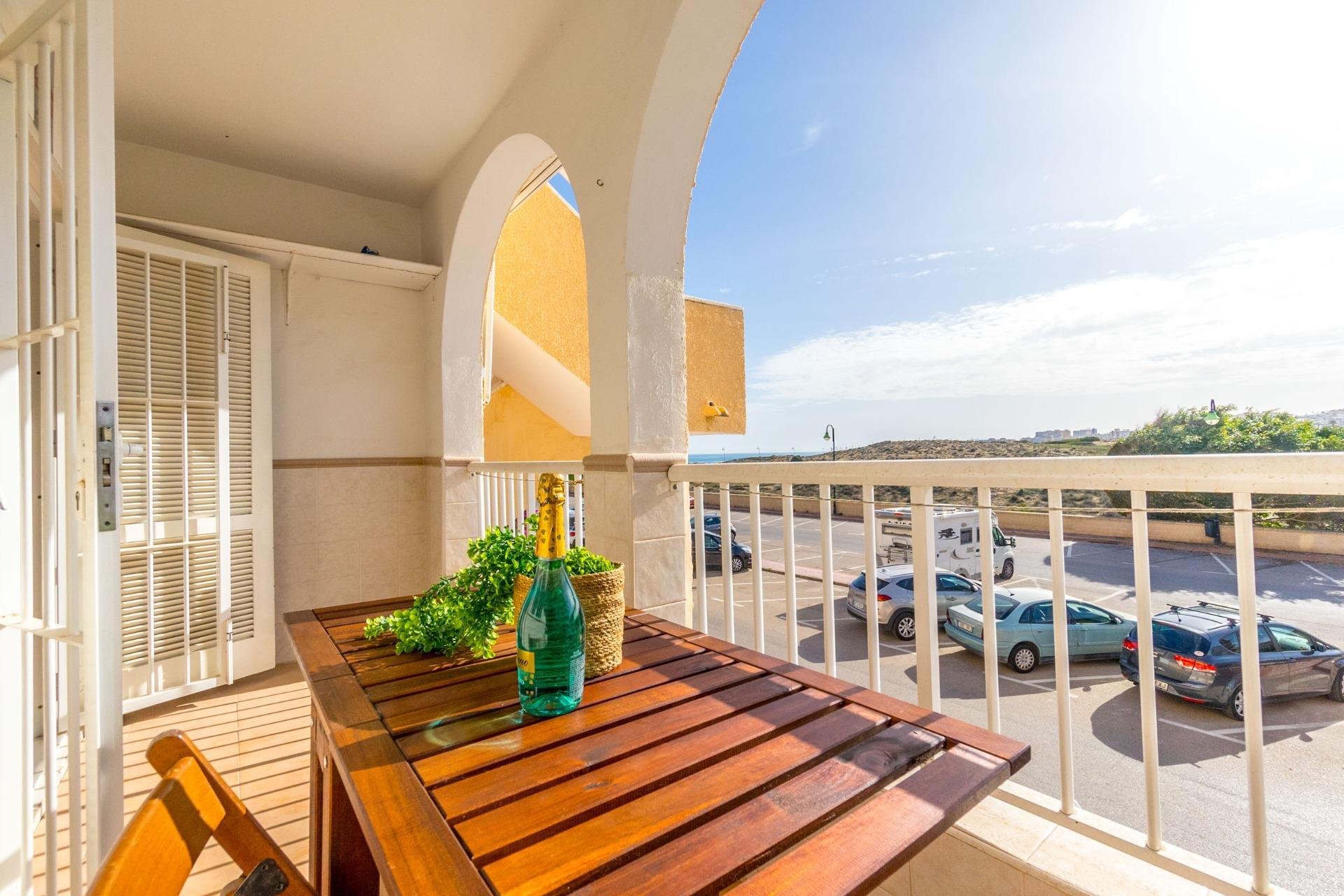 Resale - Apartment / flat -
Torrevieja - Los Europeos