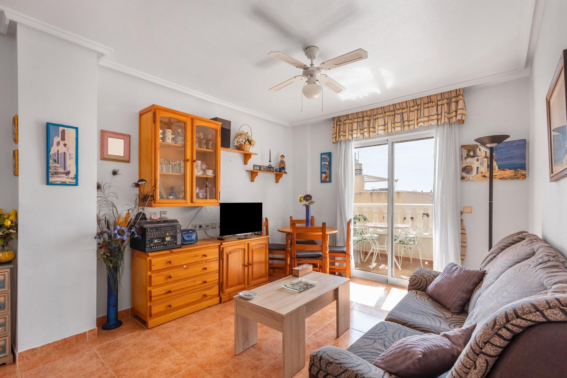 Resale - Apartment / flat -
Torrevieja - Nueva Torrevieja