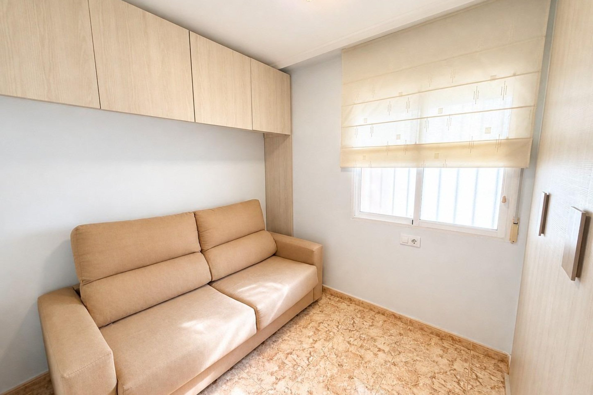 Resale - Apartment / flat -
Torrevieja - Nueva Torrevieja