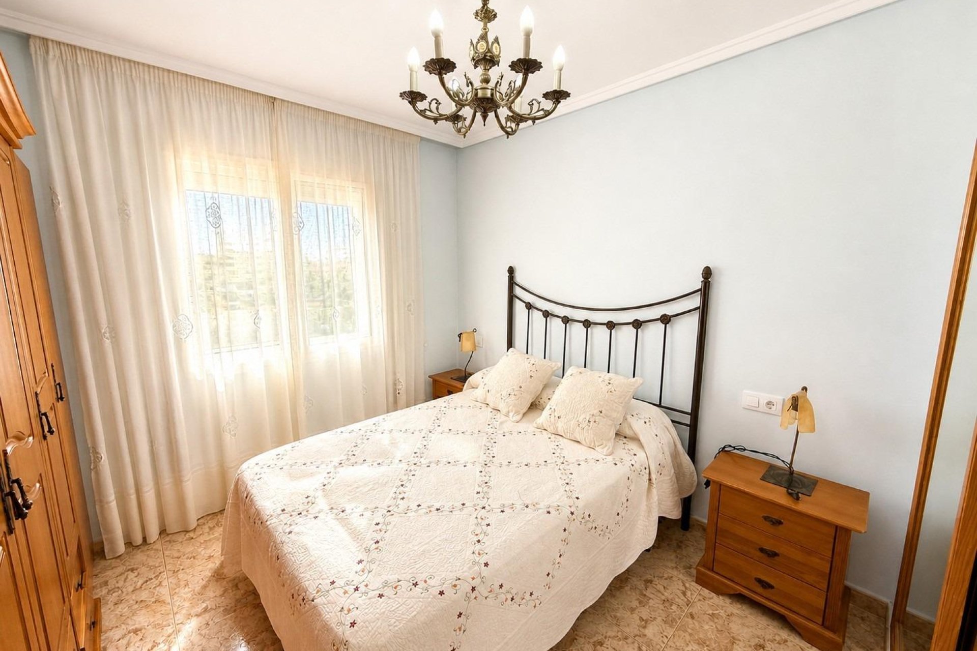 Resale - Apartment / flat -
Torrevieja - Nueva Torrevieja