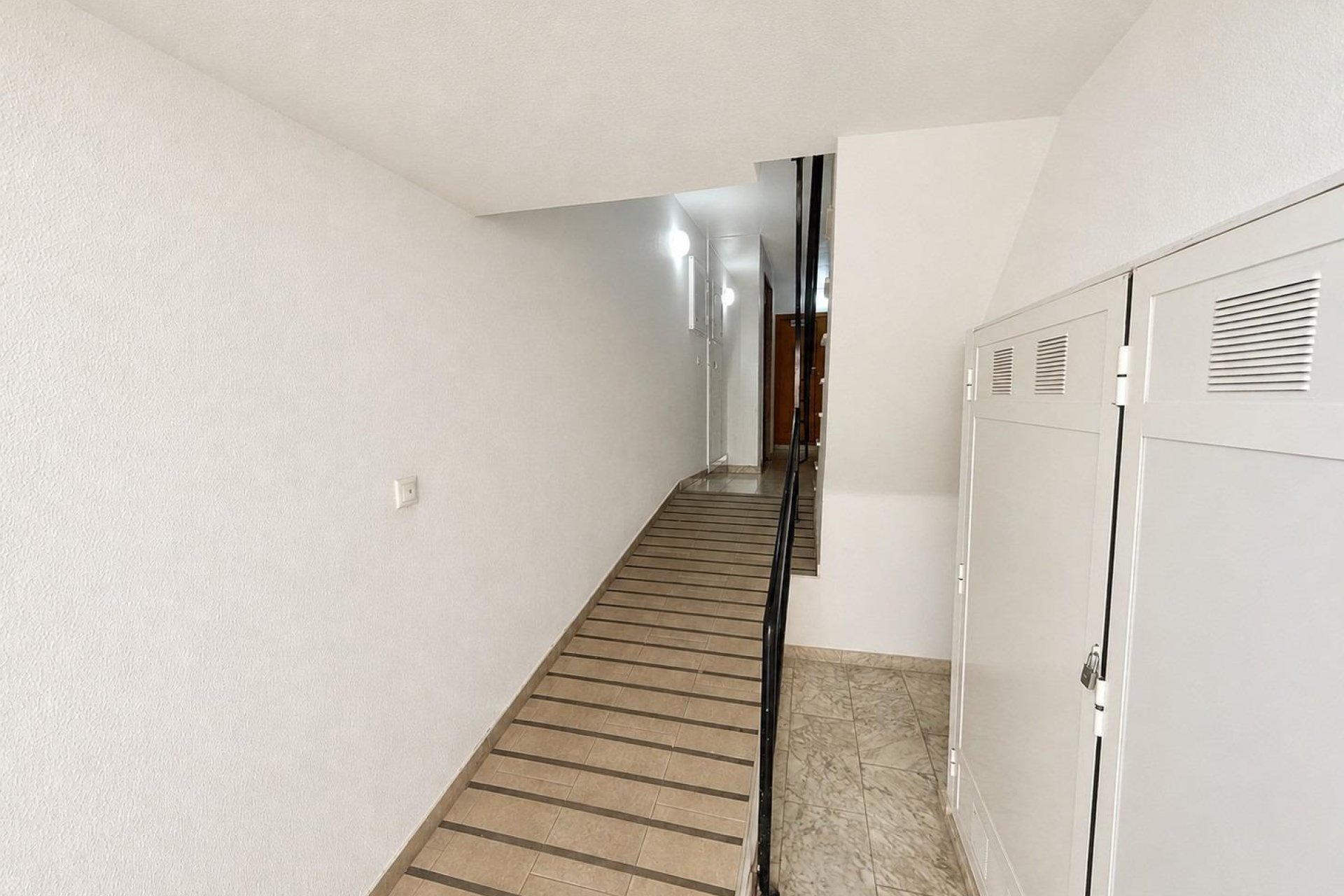 Resale - Apartment / flat -
Torrevieja - Nueva Torrevieja