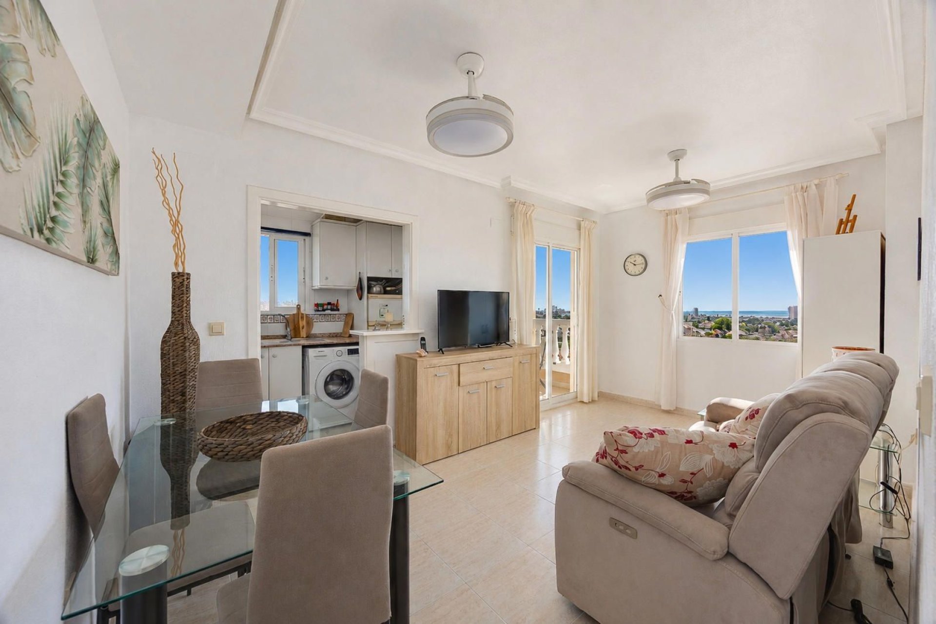 Resale - Apartment / flat -
Torrevieja - Nueva Torrevieja