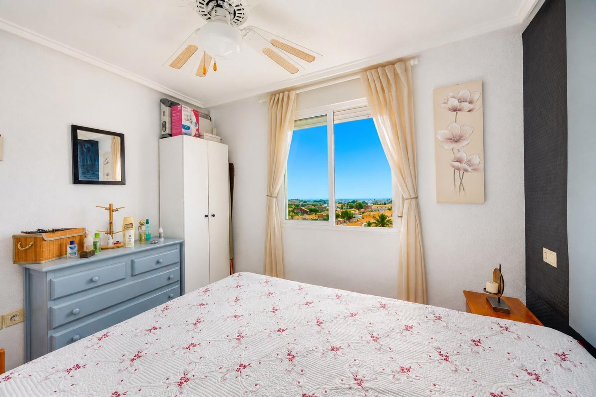 Resale - Apartment / flat -
Torrevieja - Nueva Torrevieja