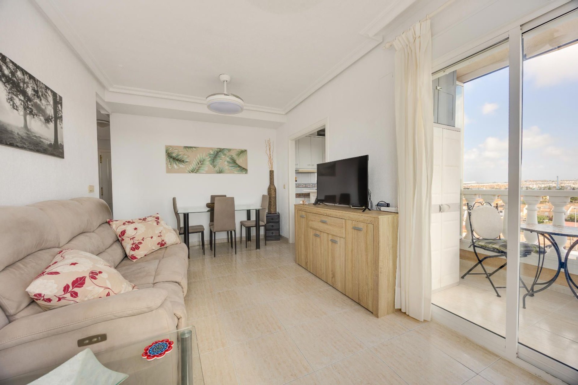 Resale - Apartment / flat -
Torrevieja - Nueva Torrevieja