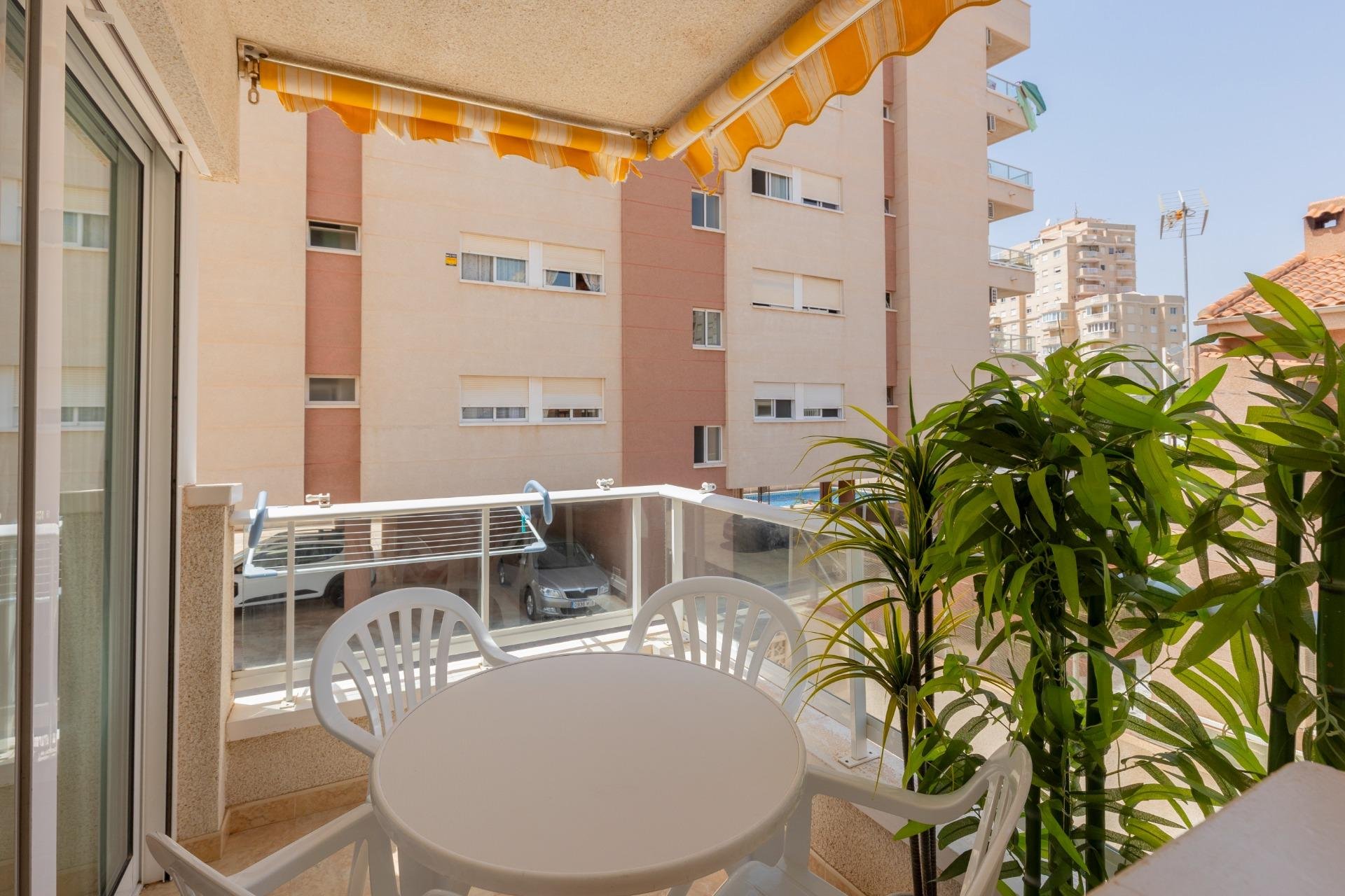 Resale - Apartment / flat -
Torrevieja - Nueva Torrevieja