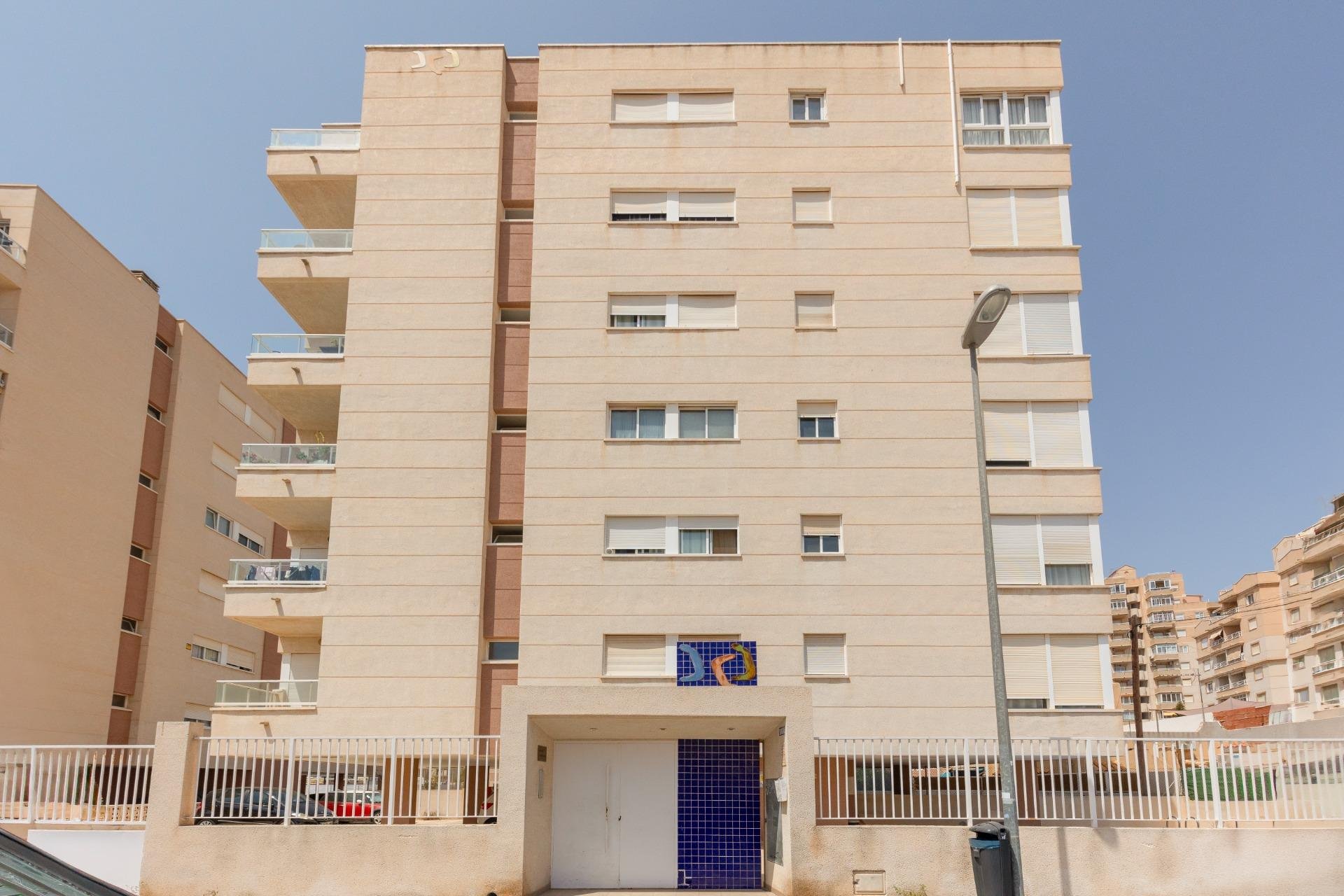 Resale - Apartment / flat -
Torrevieja - Nueva Torrevieja