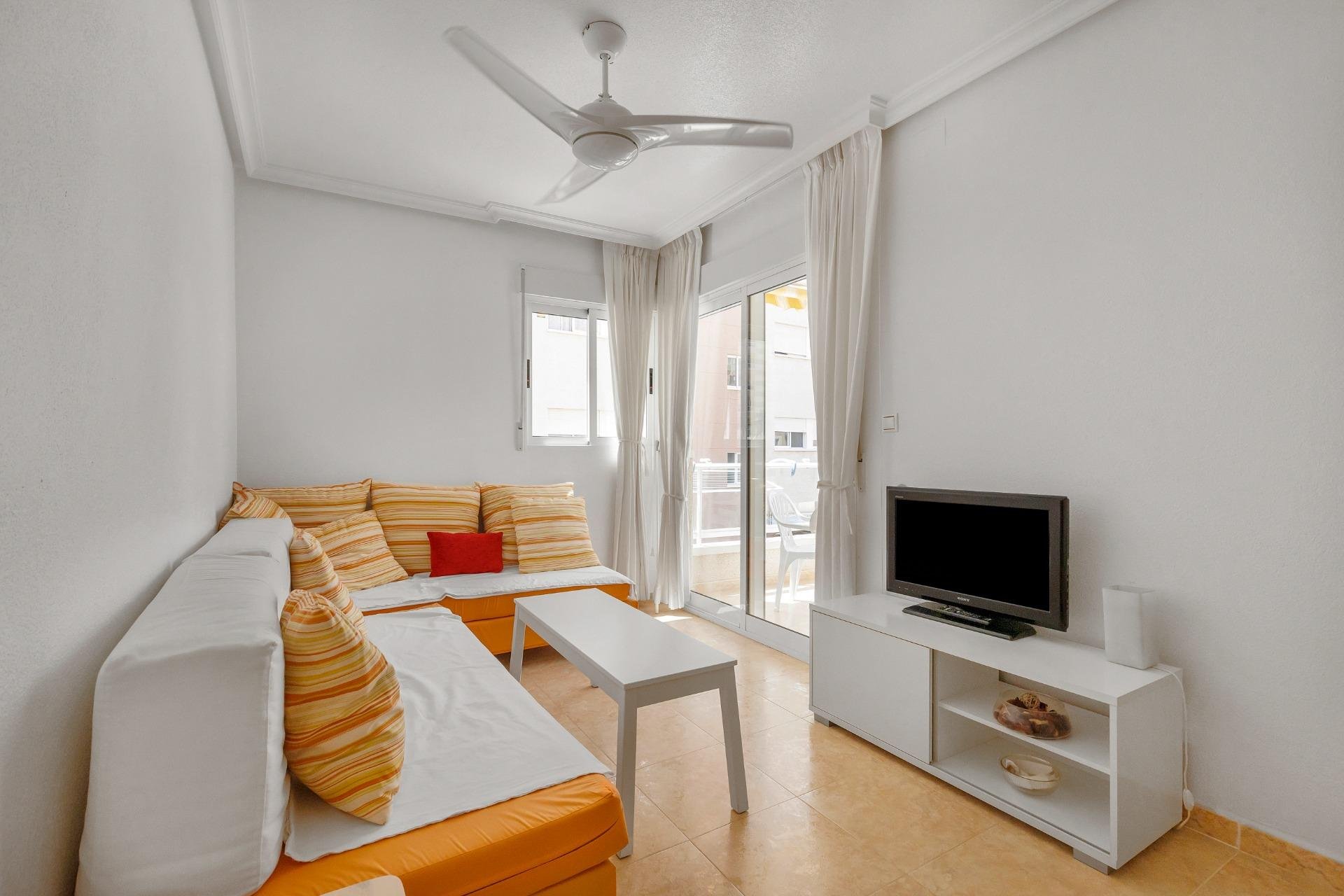 Resale - Apartment / flat -
Torrevieja - Nueva Torrevieja