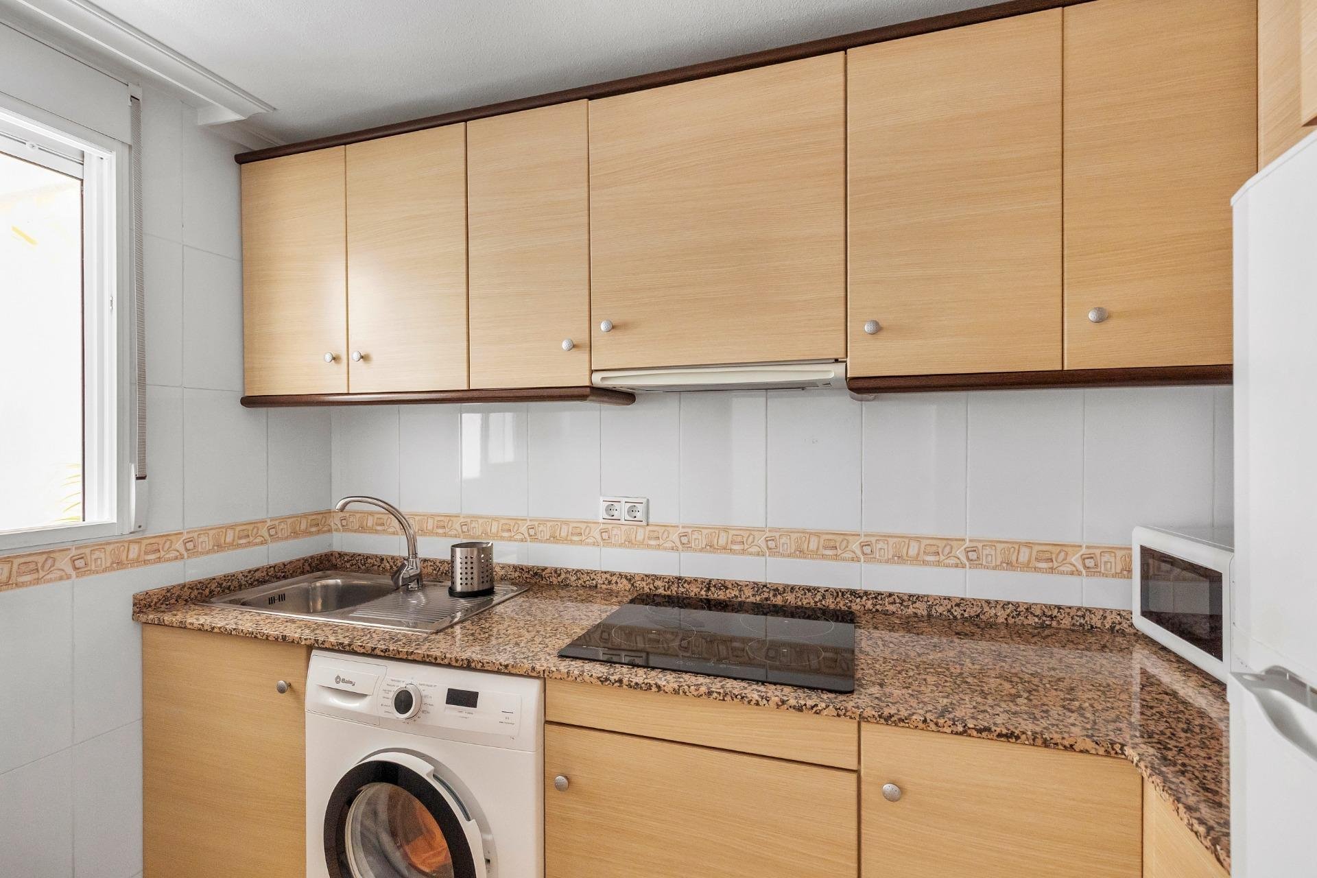 Resale - Apartment / flat -
Torrevieja - Nueva Torrevieja