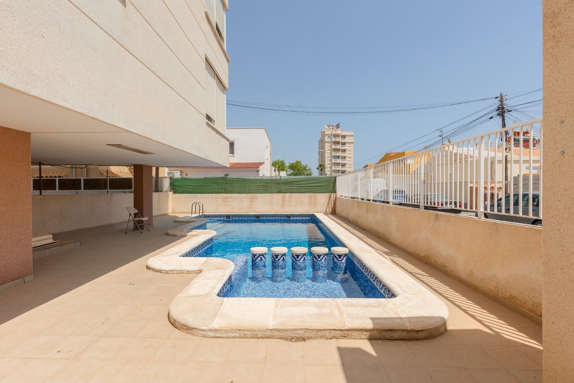 Resale - Apartment / flat -
Torrevieja - Nueva Torrevieja