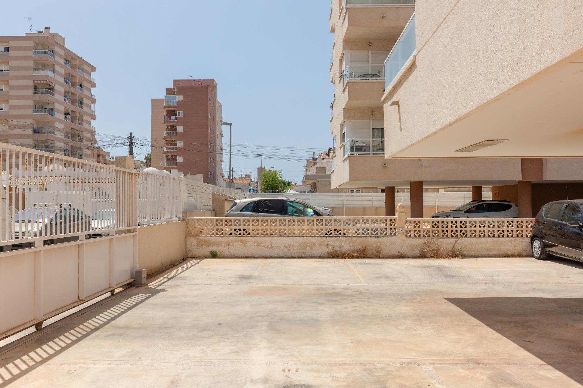 Resale - Apartment / flat -
Torrevieja - Nueva Torrevieja