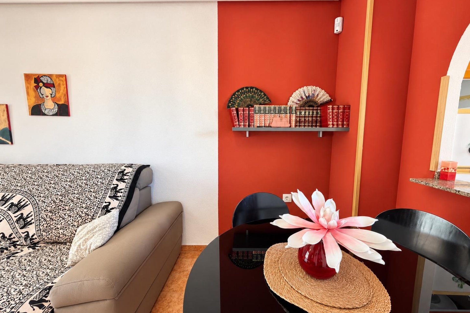 Resale - Apartment / flat -
Torrevieja - Nueva Torrevieja