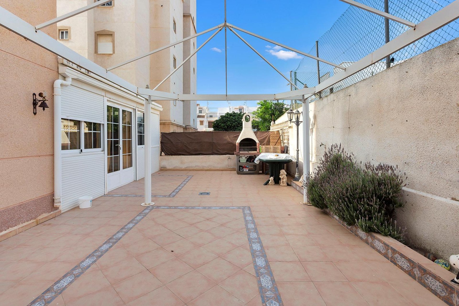 Resale - Apartment / flat -
Torrevieja - Nueva Torrevieja