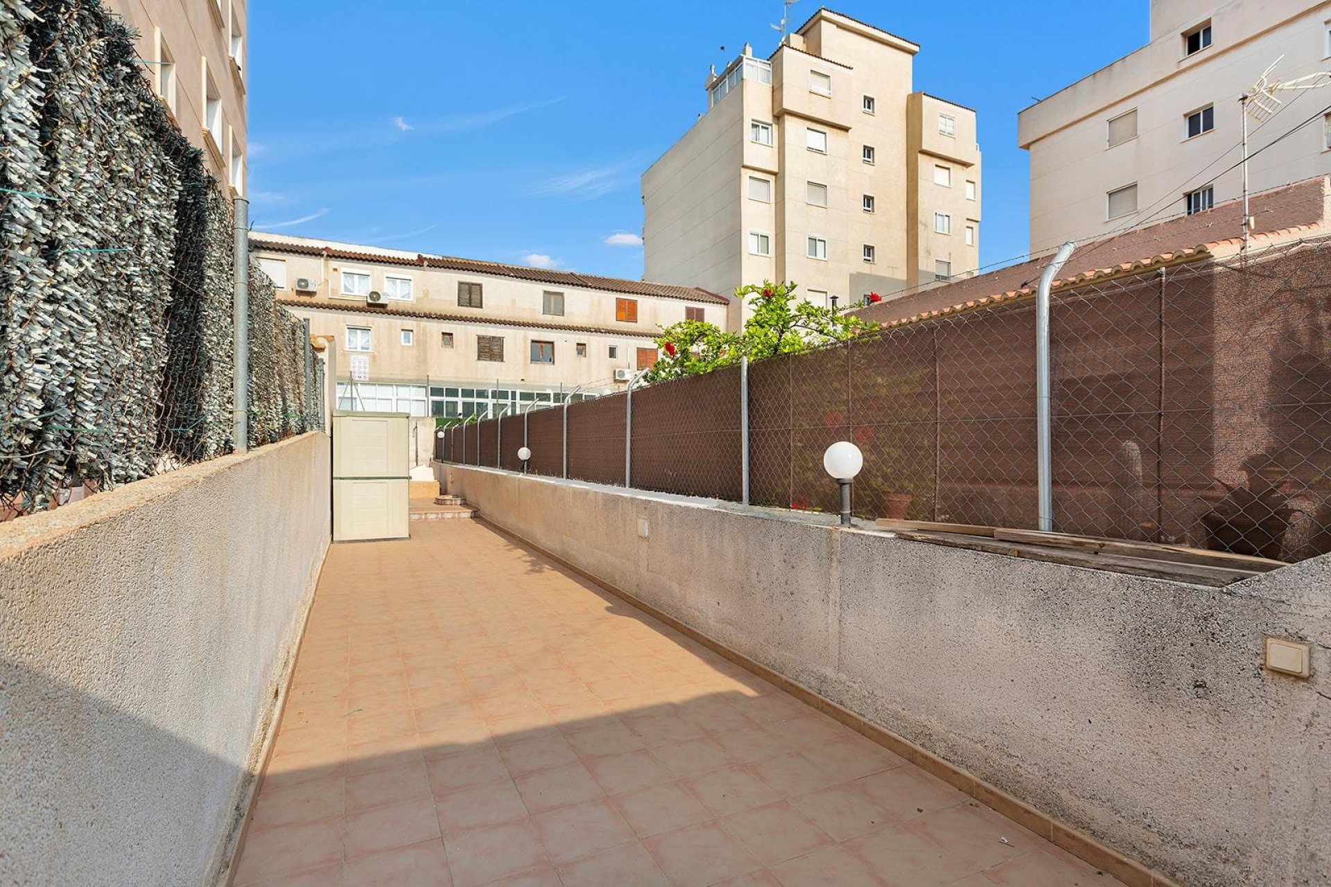 Resale - Apartment / flat -
Torrevieja - Nueva Torrevieja