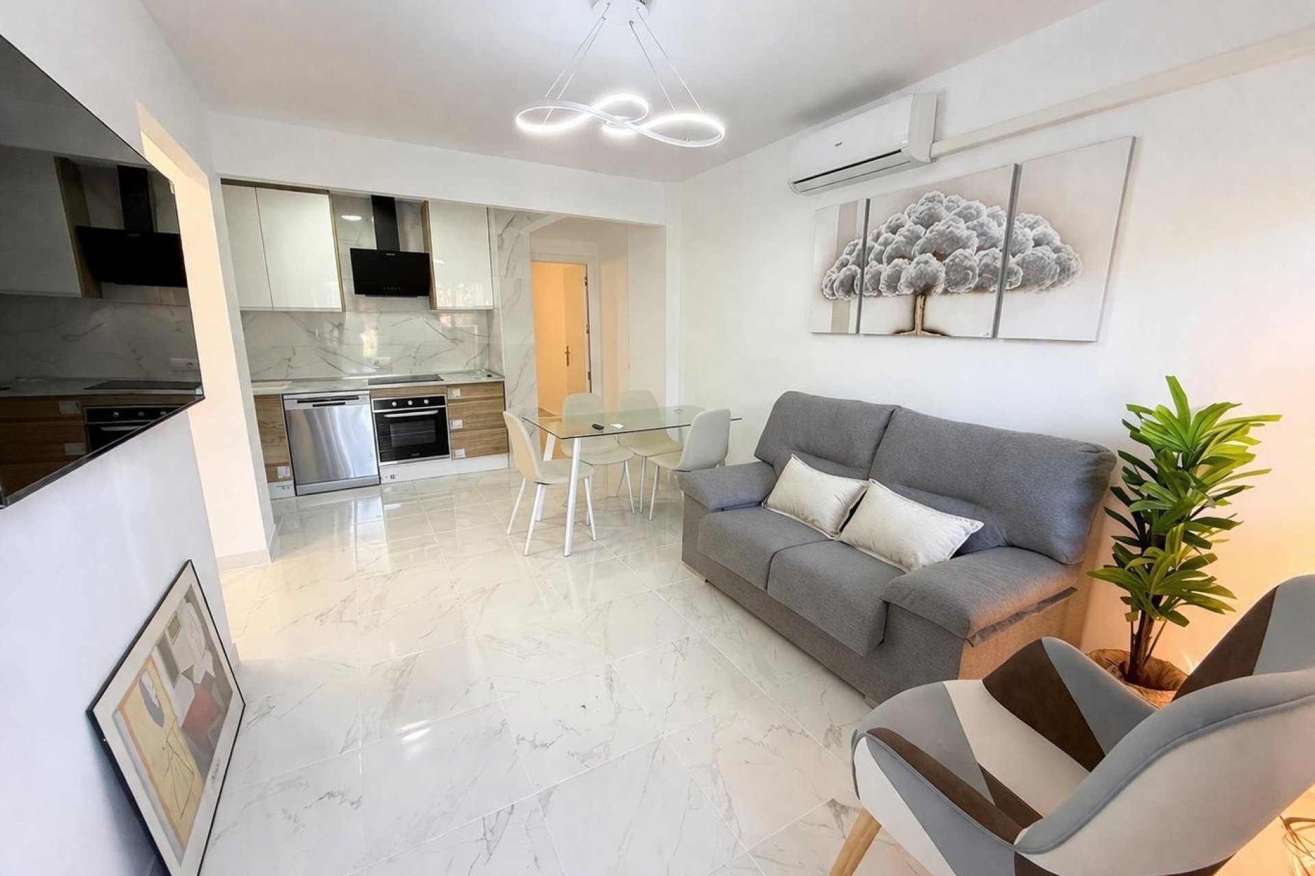 Resale - Apartment / flat -
Torrevieja - Parque de las Naciones