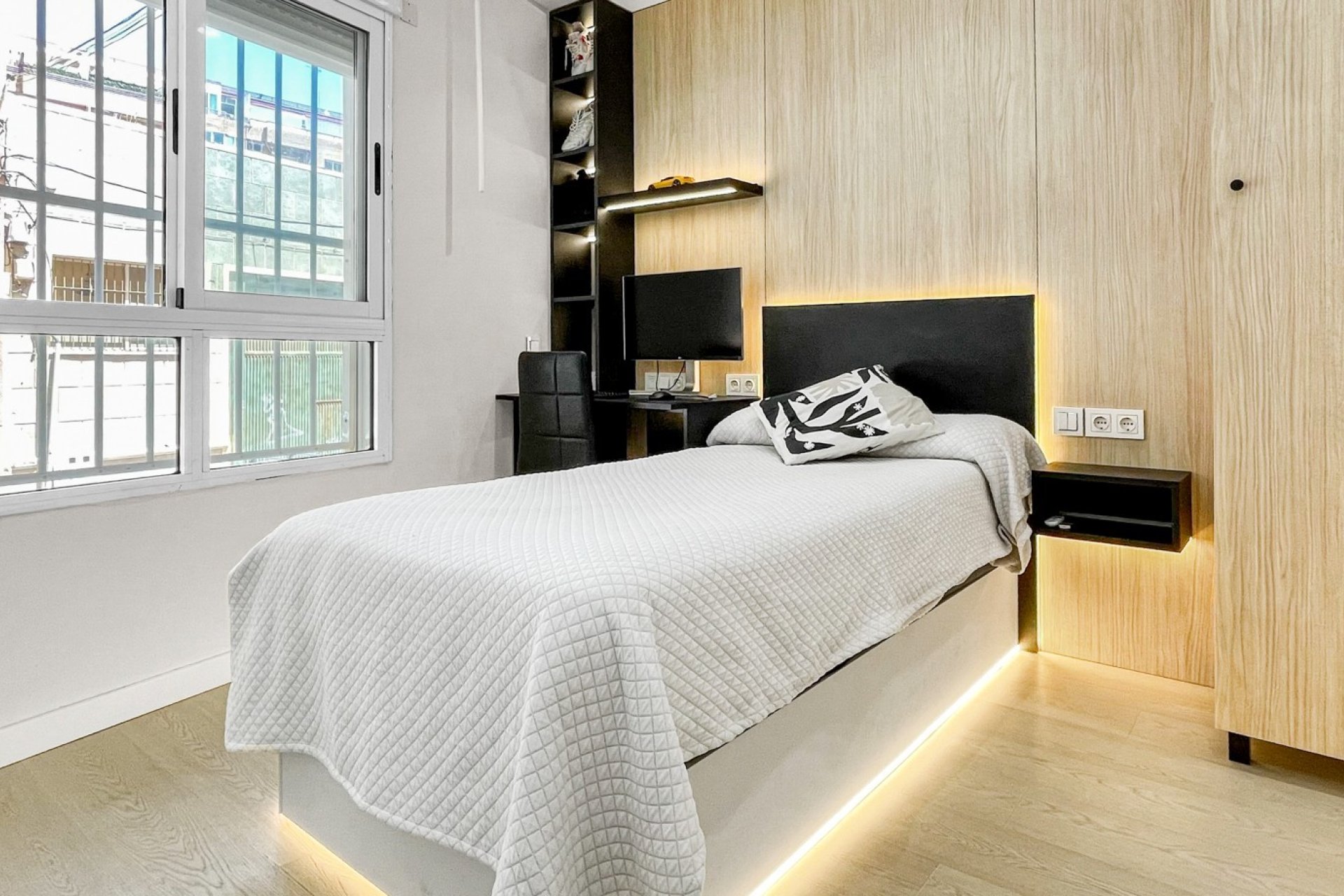 Resale - Apartment / flat -
Torrevieja - Parque las naciones