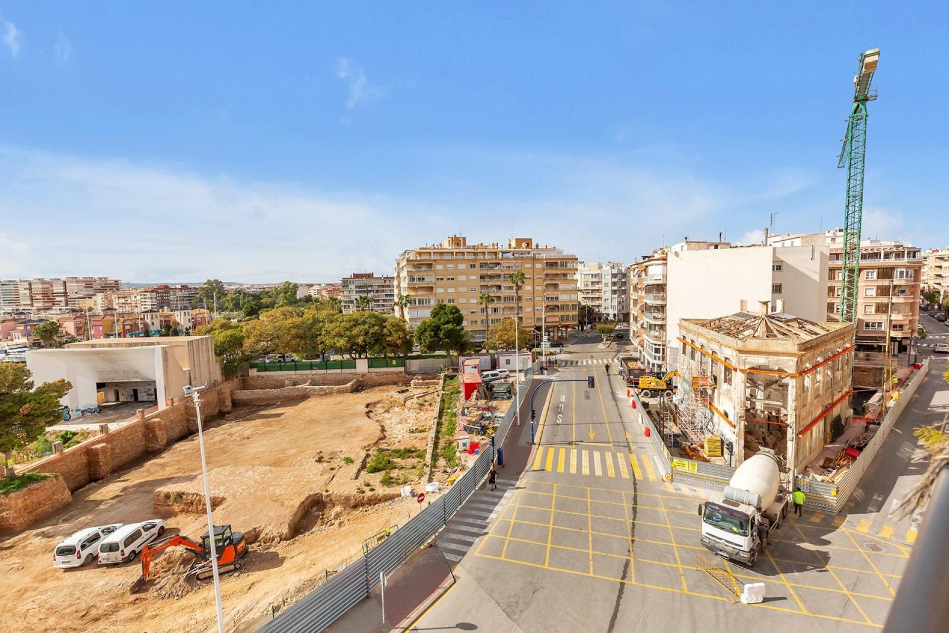 Resale - Apartment / flat -
Torrevieja - Paseo maritimo