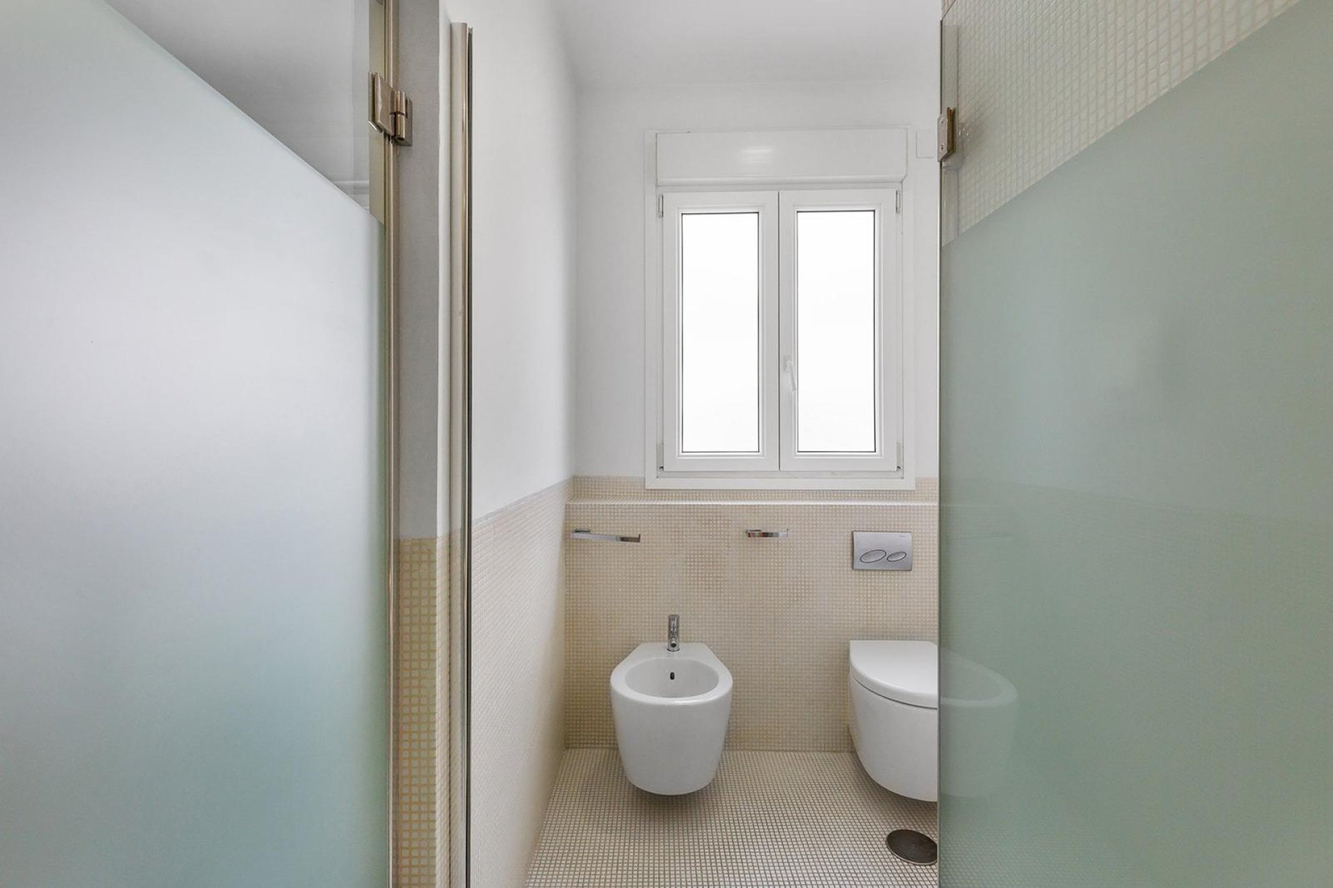 Resale - Apartment / flat -
Torrevieja - Paseo maritimo