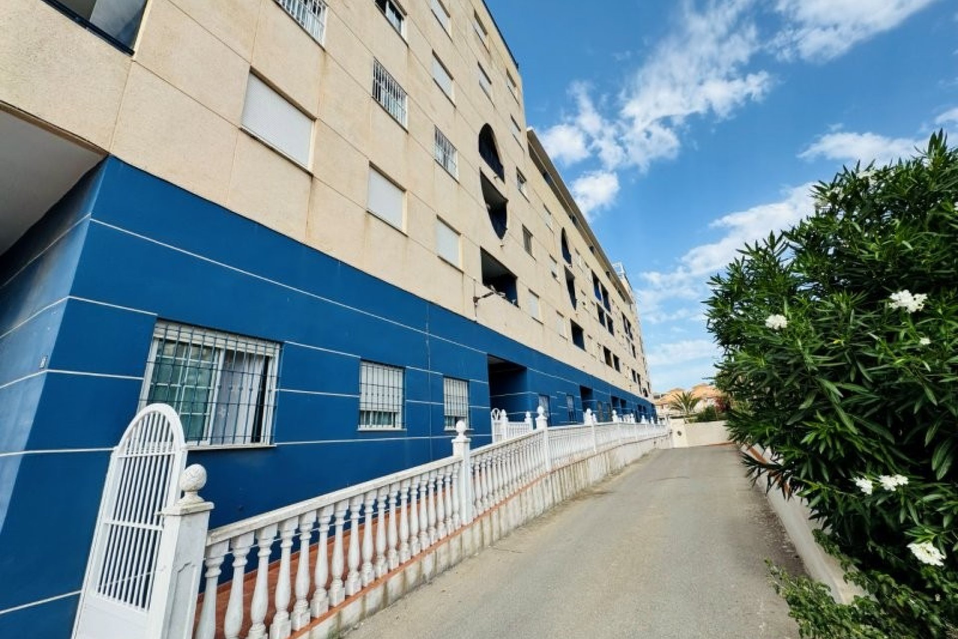 Resale - Apartment / flat -
Torrevieja - Pinada Beach II