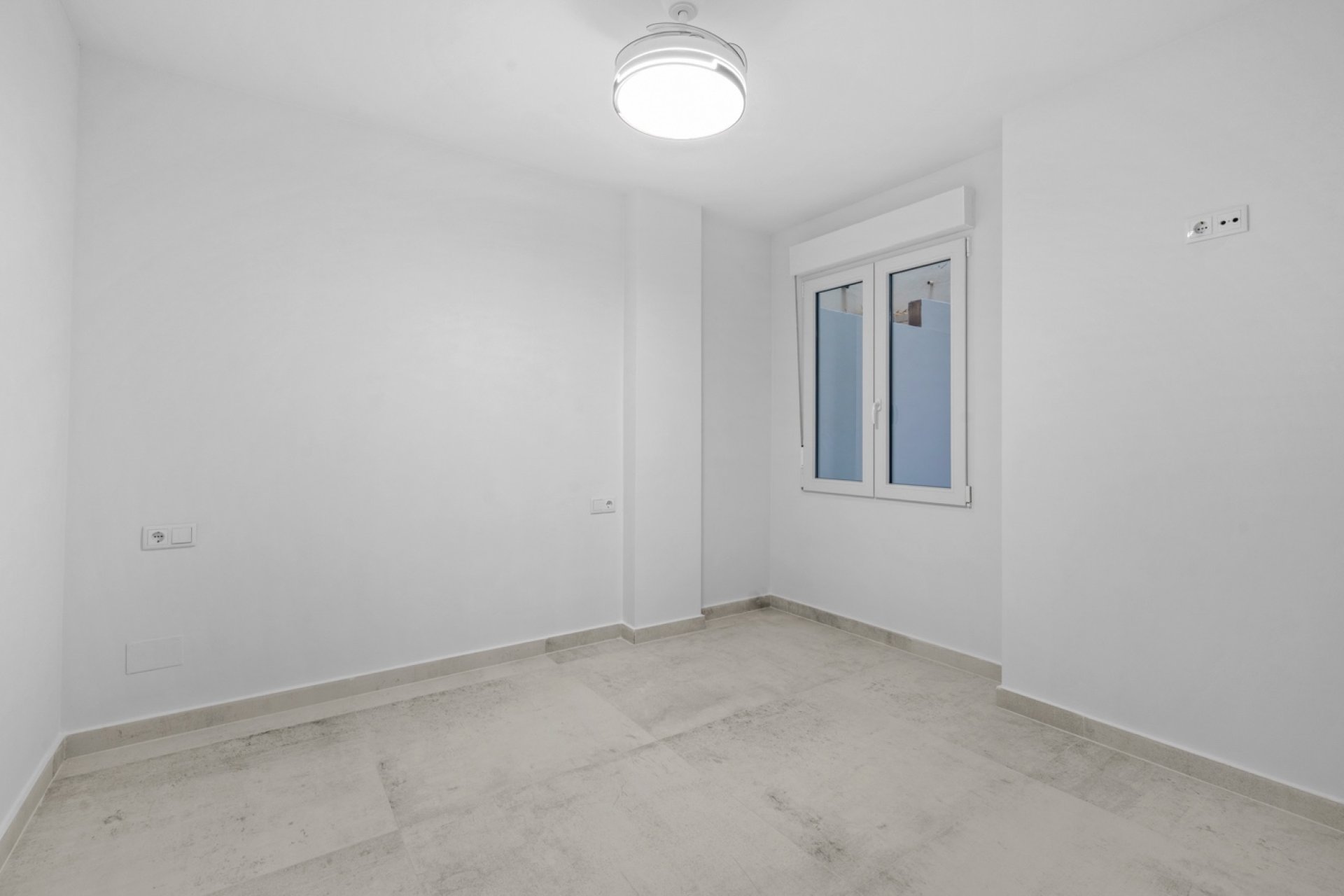 Resale - Apartment / flat -
Torrevieja - Playa Acequion